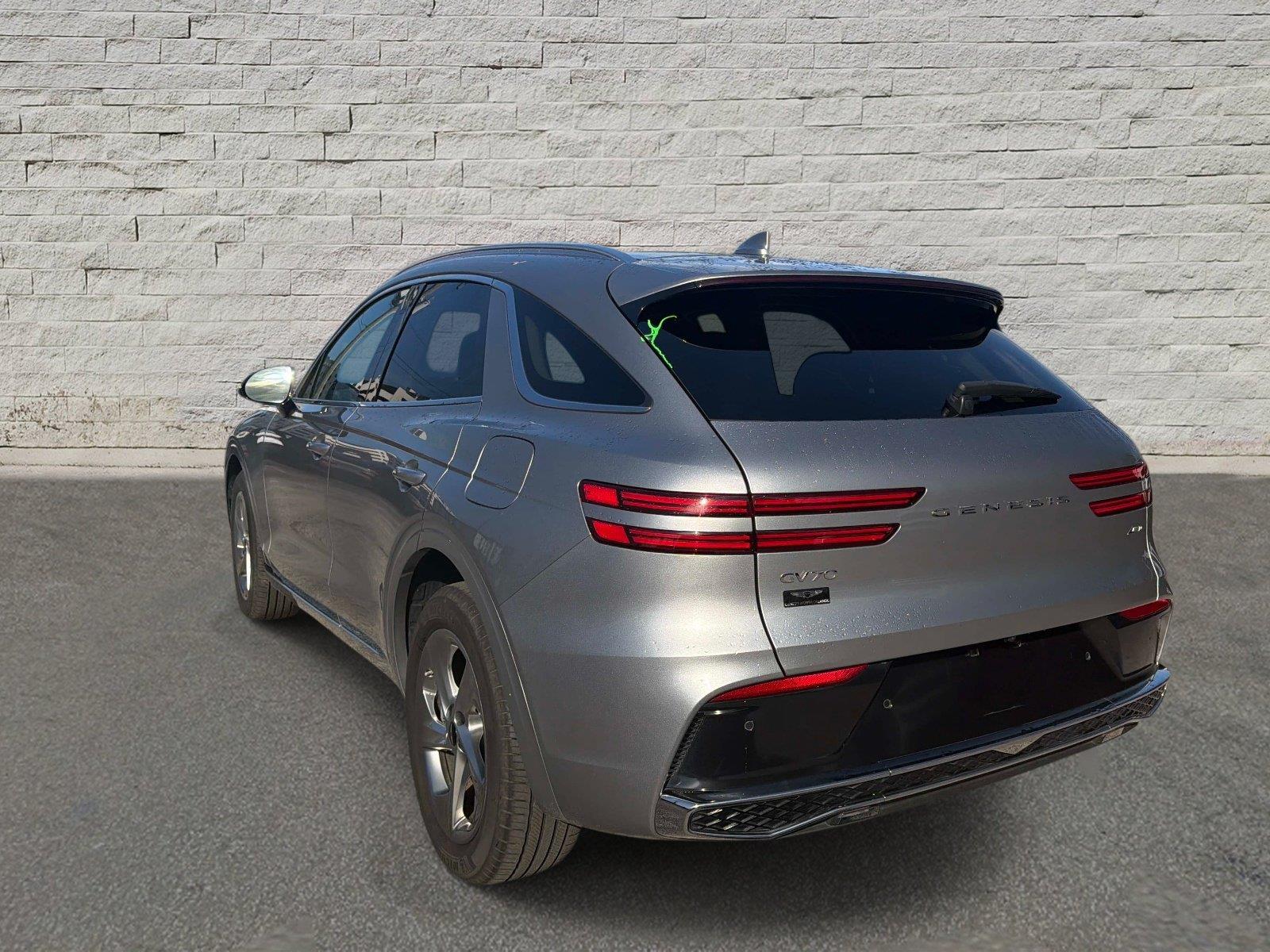 2026 Genesis GV70 2.5T