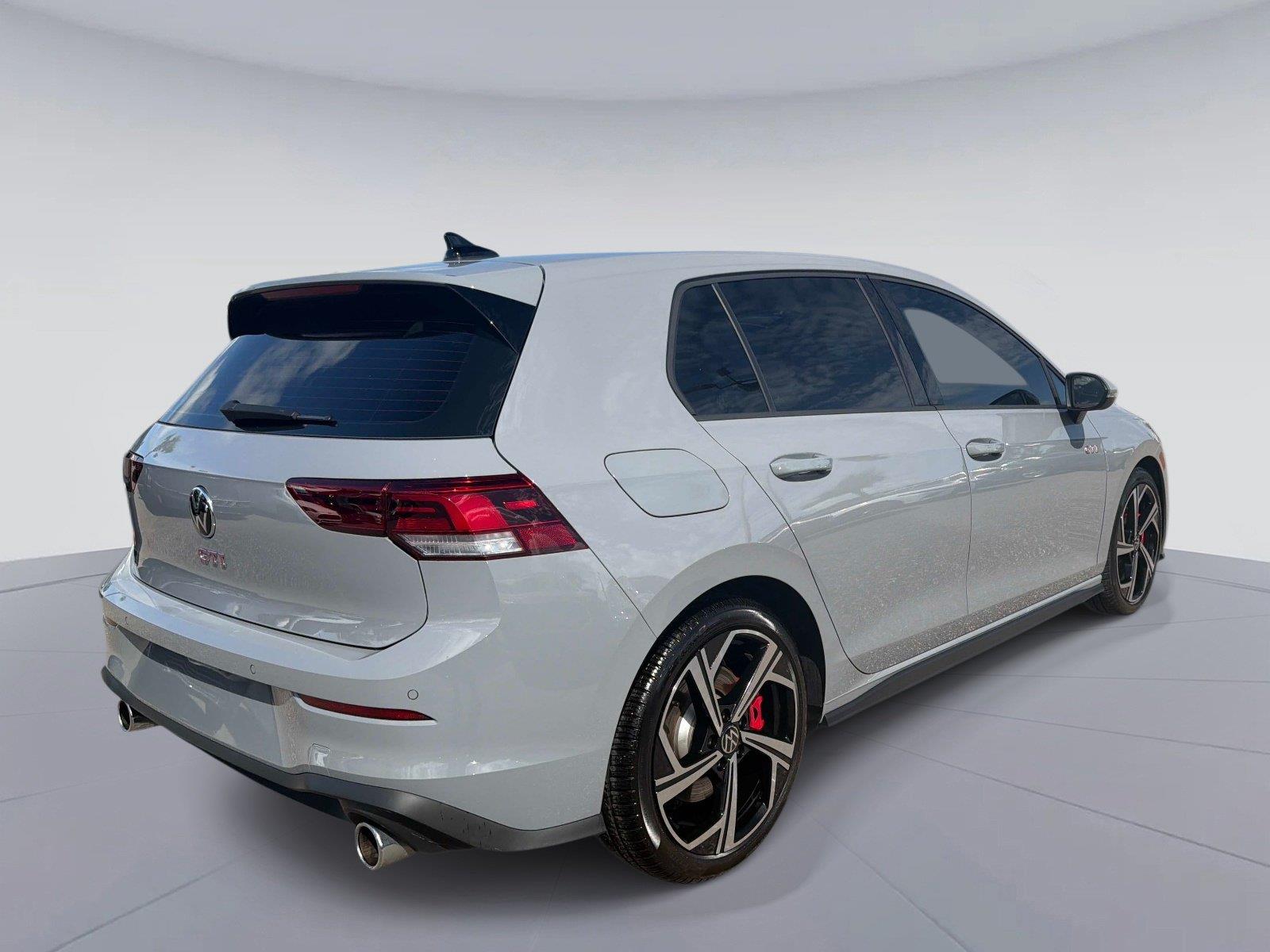 2025 Volkswagen Golf GTI SE