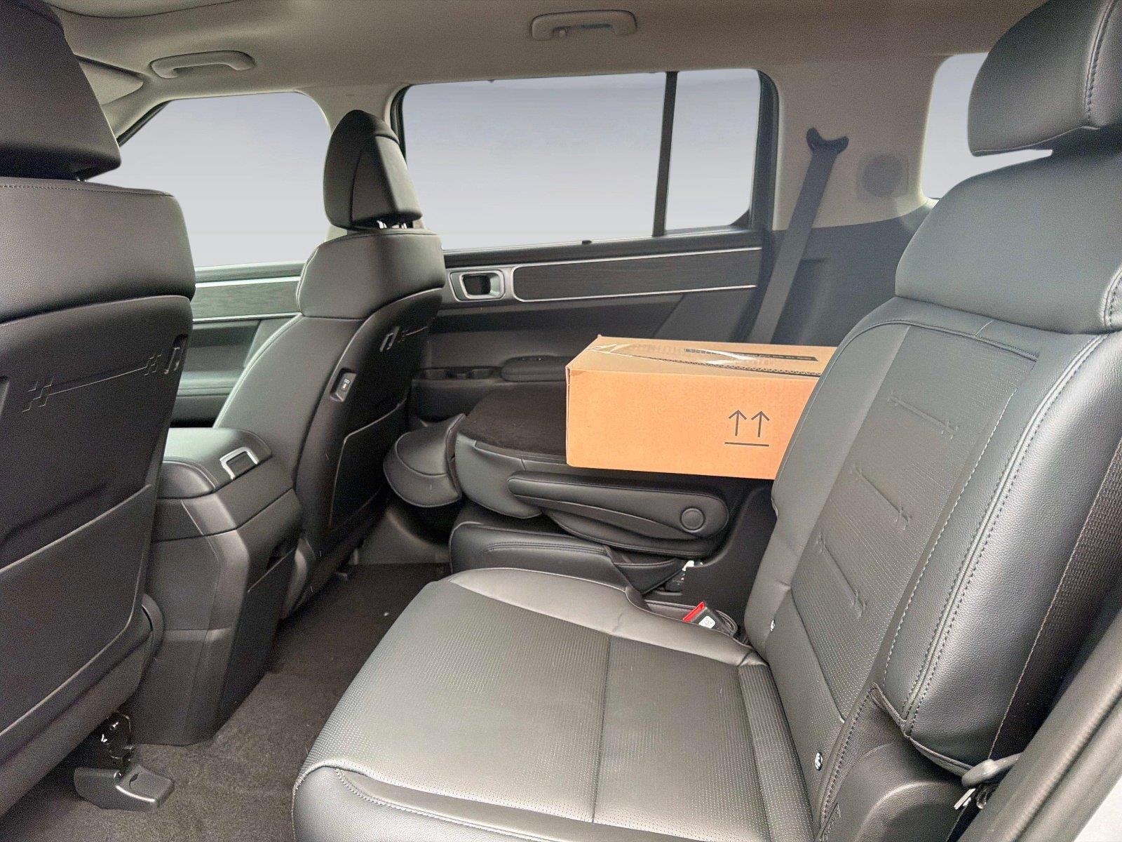 2027 Hyundai Santa Fe Hybrid Limited 6P