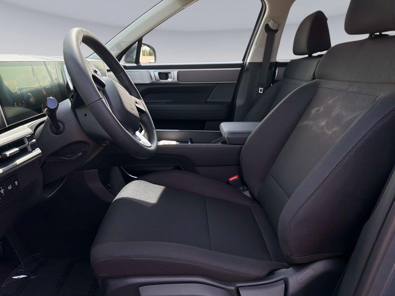 2027 Hyundai Santa Fe SE
