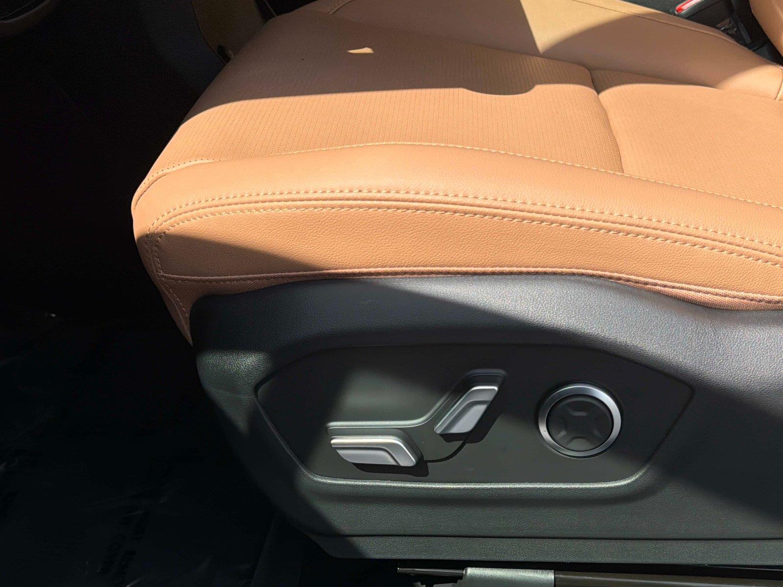 2027 Hyundai Santa Fe Limited 6P
