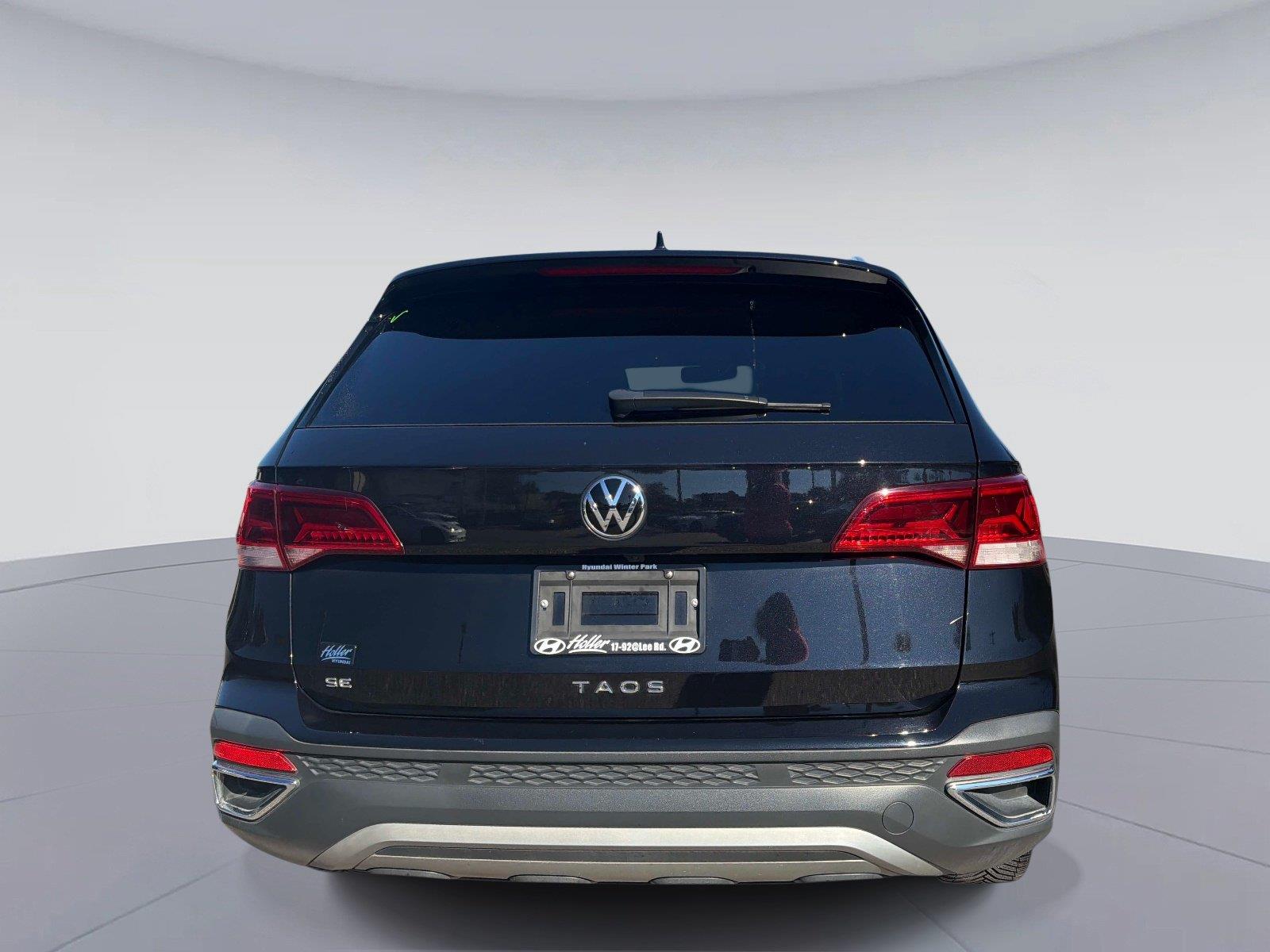 2024 Volkswagen Taos SE