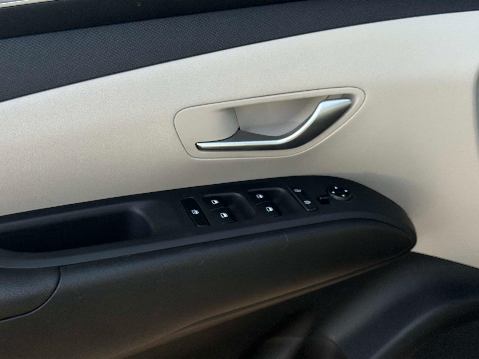 2022 Hyundai Tucson SE