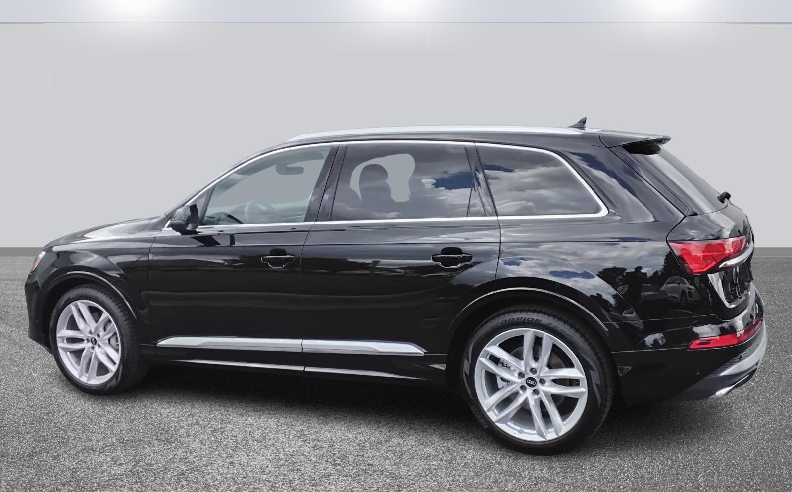 2025 Audi Q7 Premium Plus