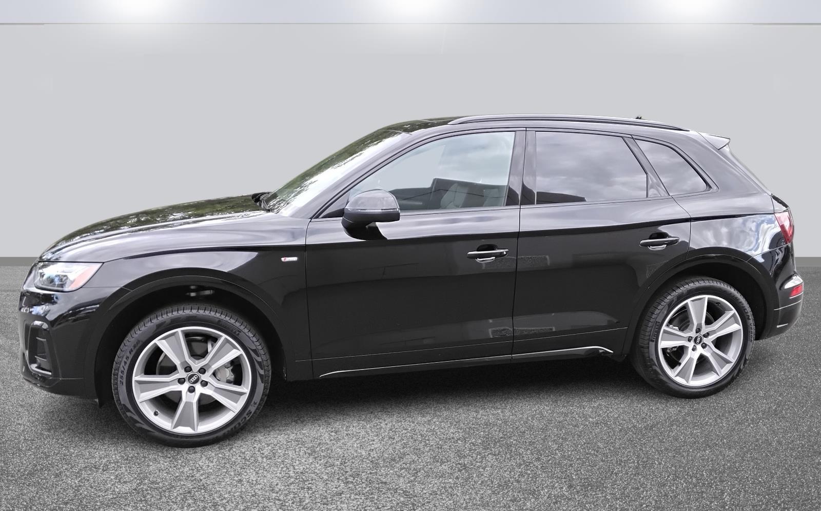 2025 Audi Q5 S line Premium