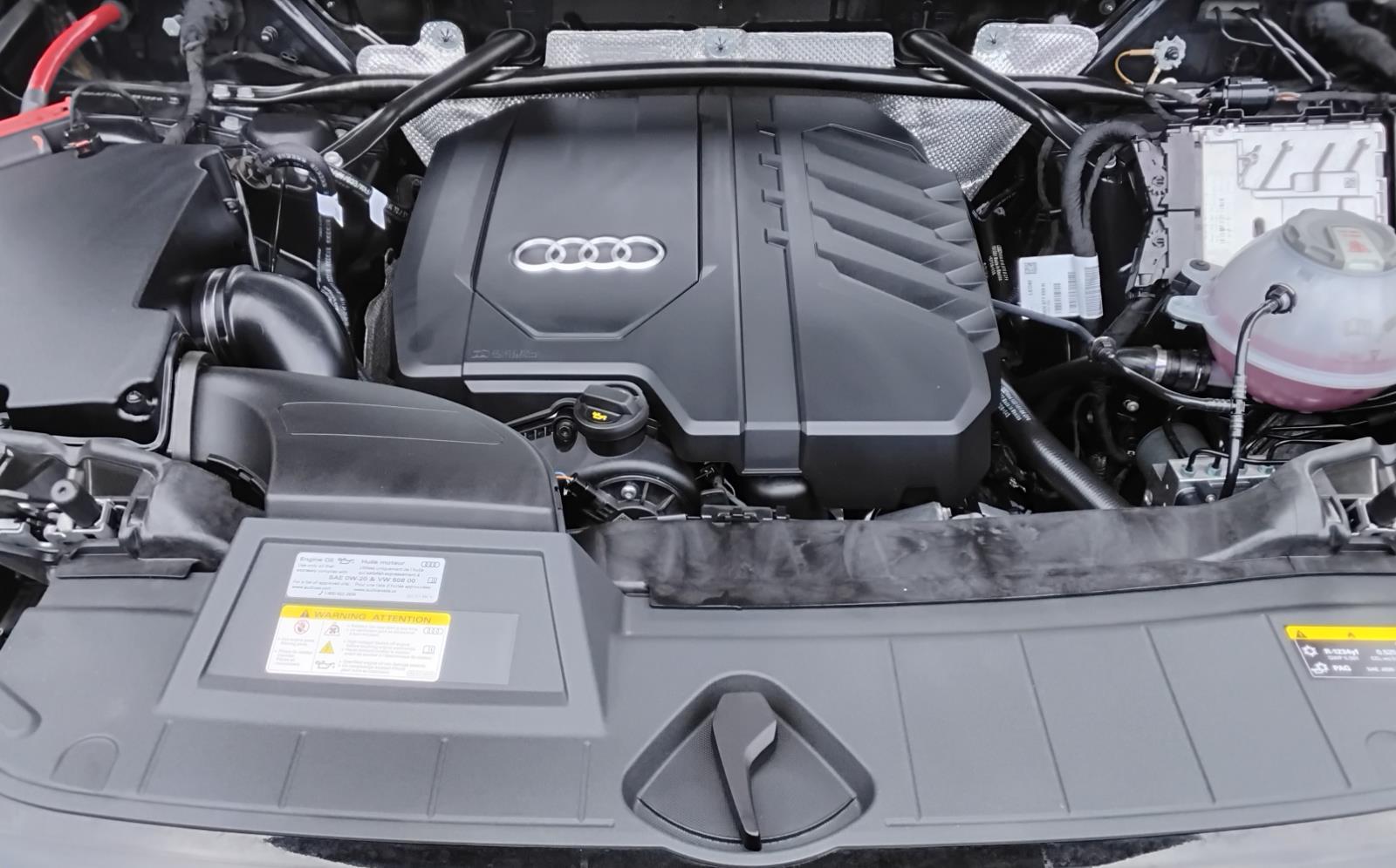 2025 Audi Q5 S line Premium