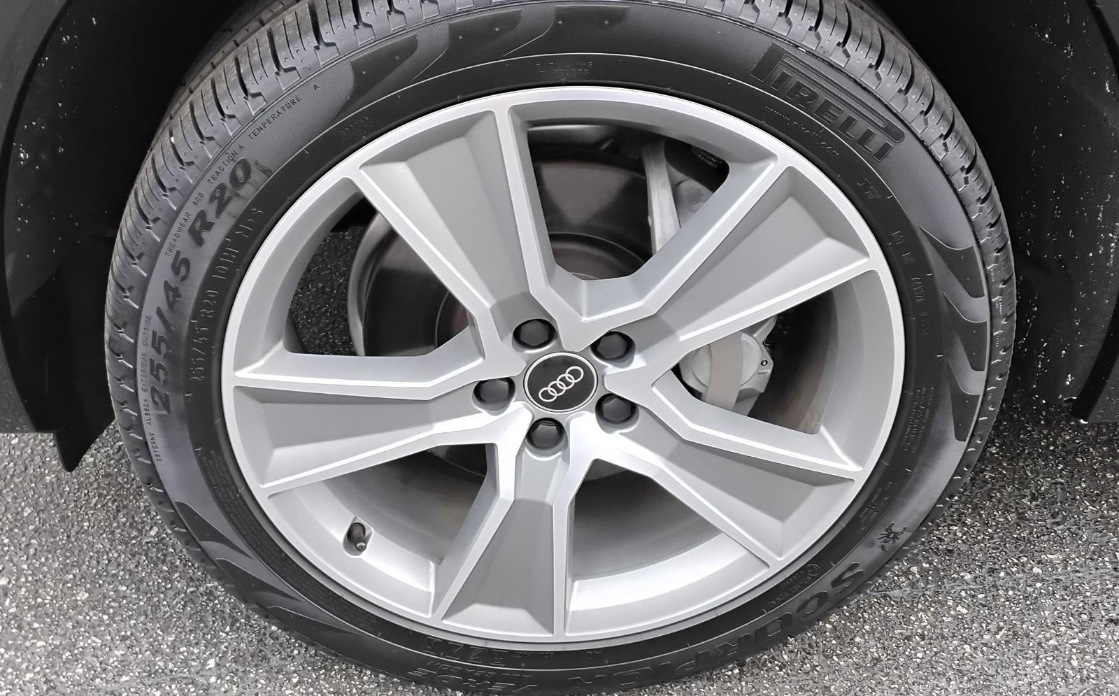 2025 Audi Q5 S line Premium