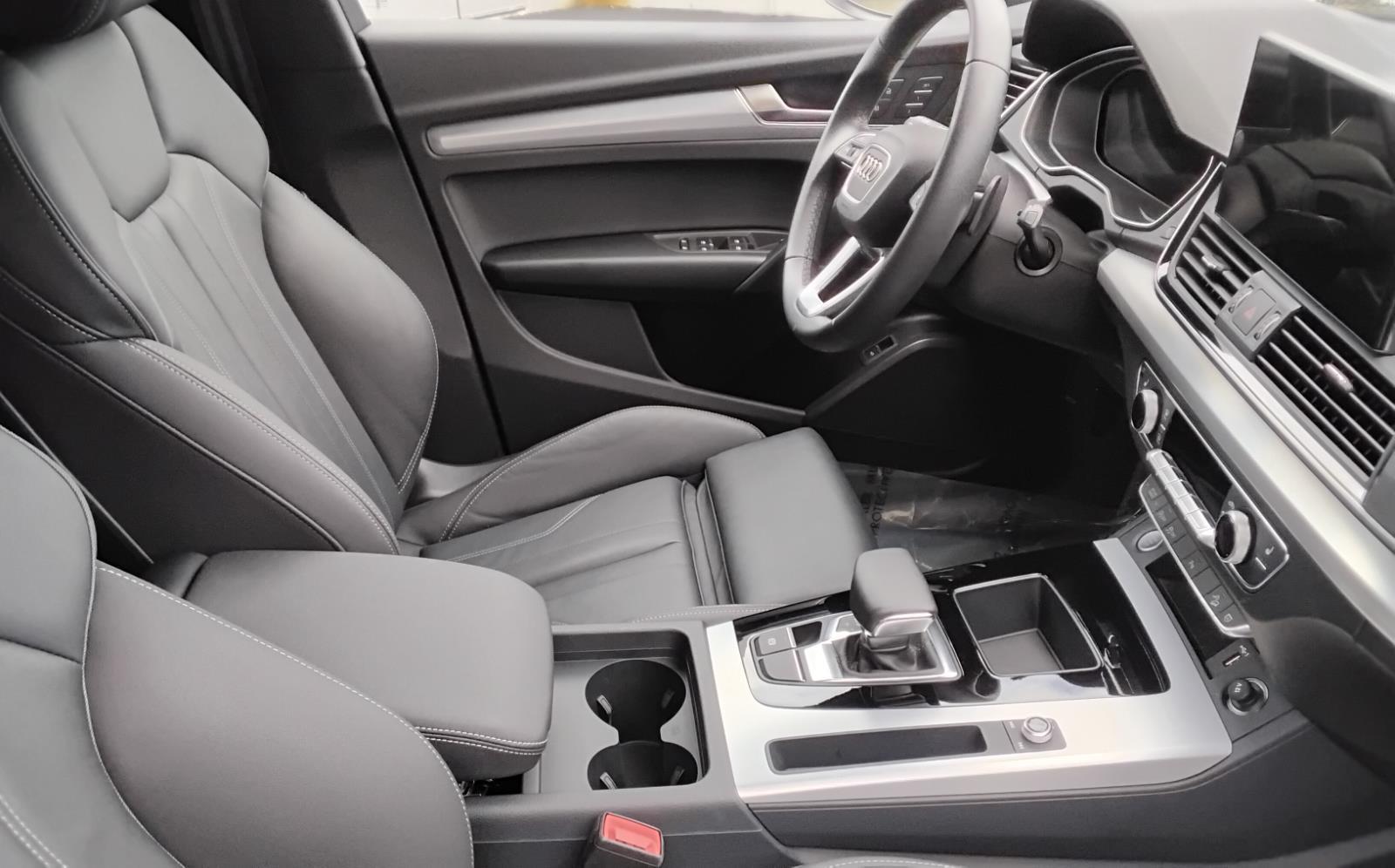 2025 Audi Q5 S line Premium