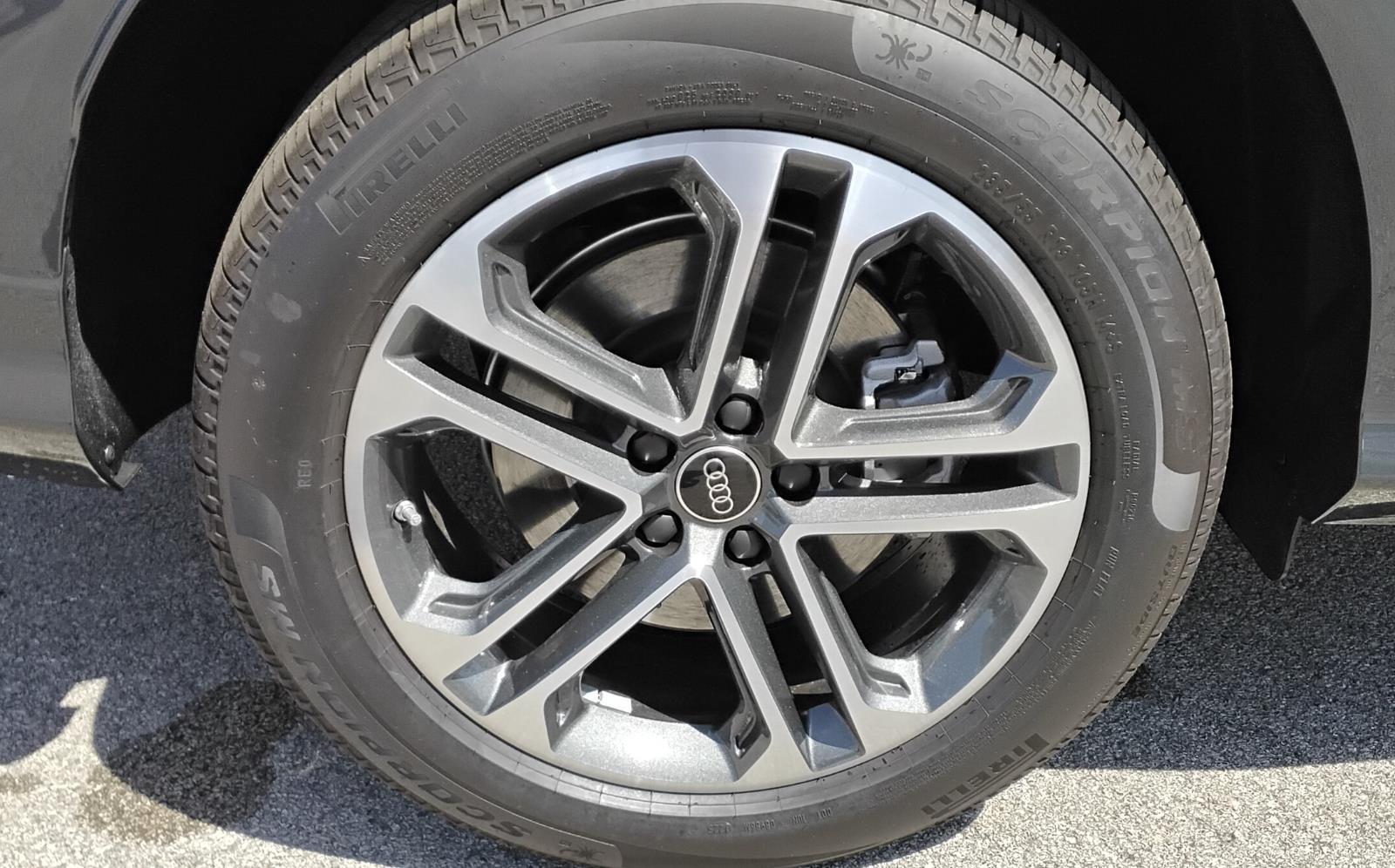 2025 Audi Q5 Premium Plus