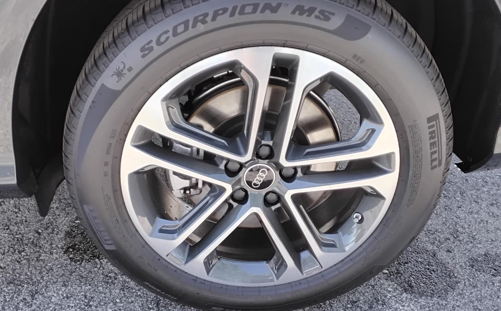 2025 Audi Q5 Premium Plus