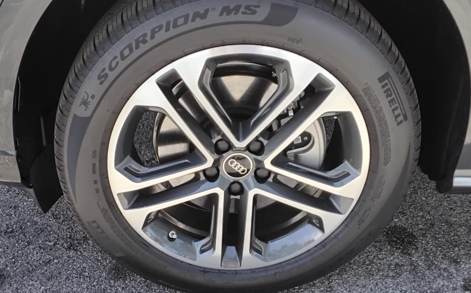 2025 Audi Q5 Premium Plus