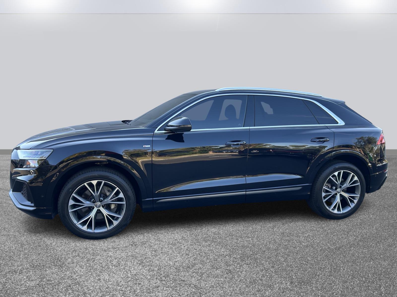2021 Audi Q8 Premium Plus