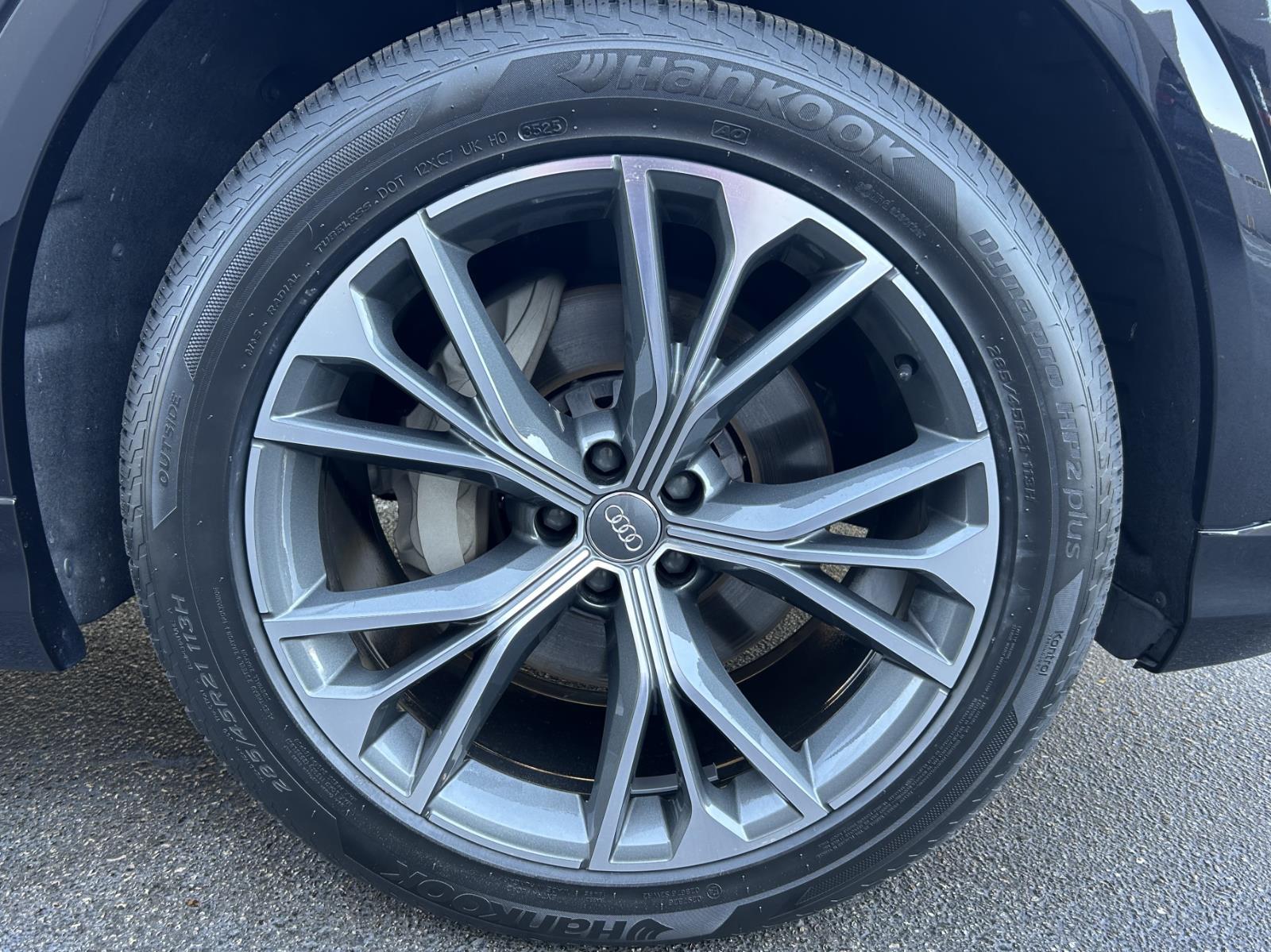 2021 Audi Q8 Premium Plus