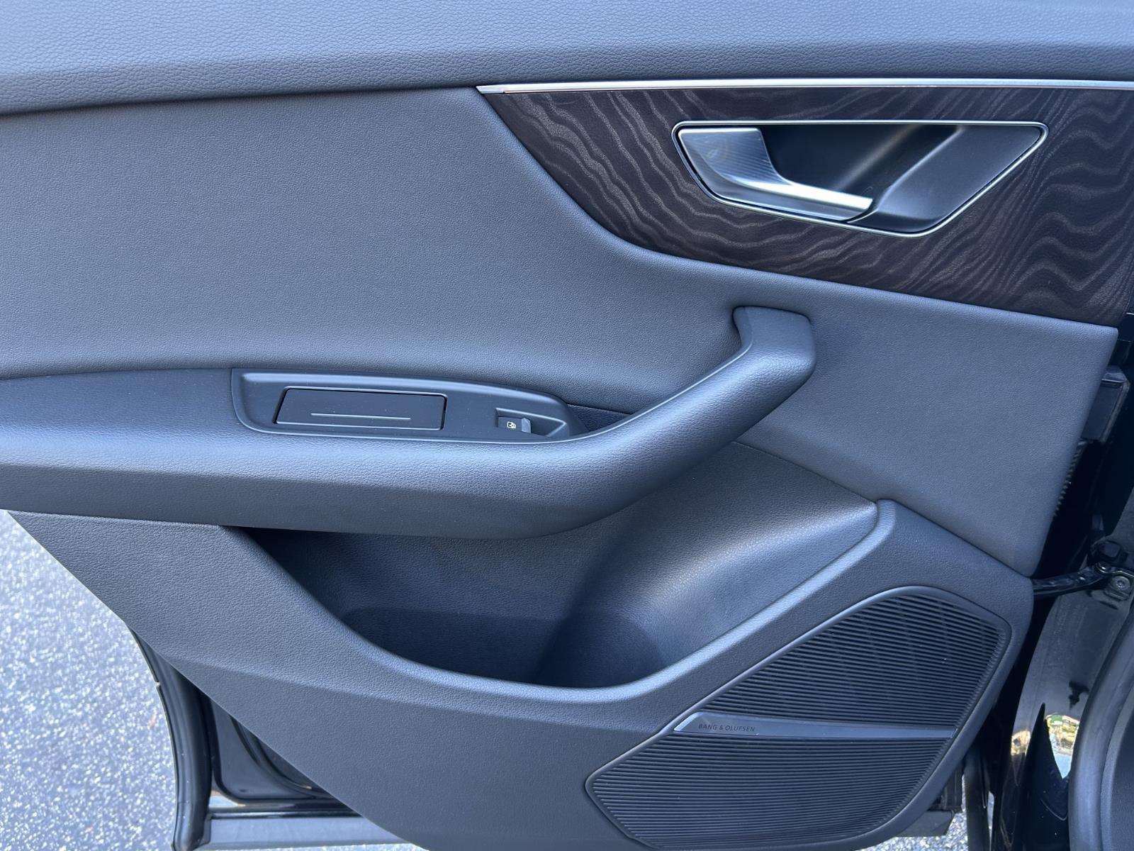 2021 Audi Q8 Premium Plus