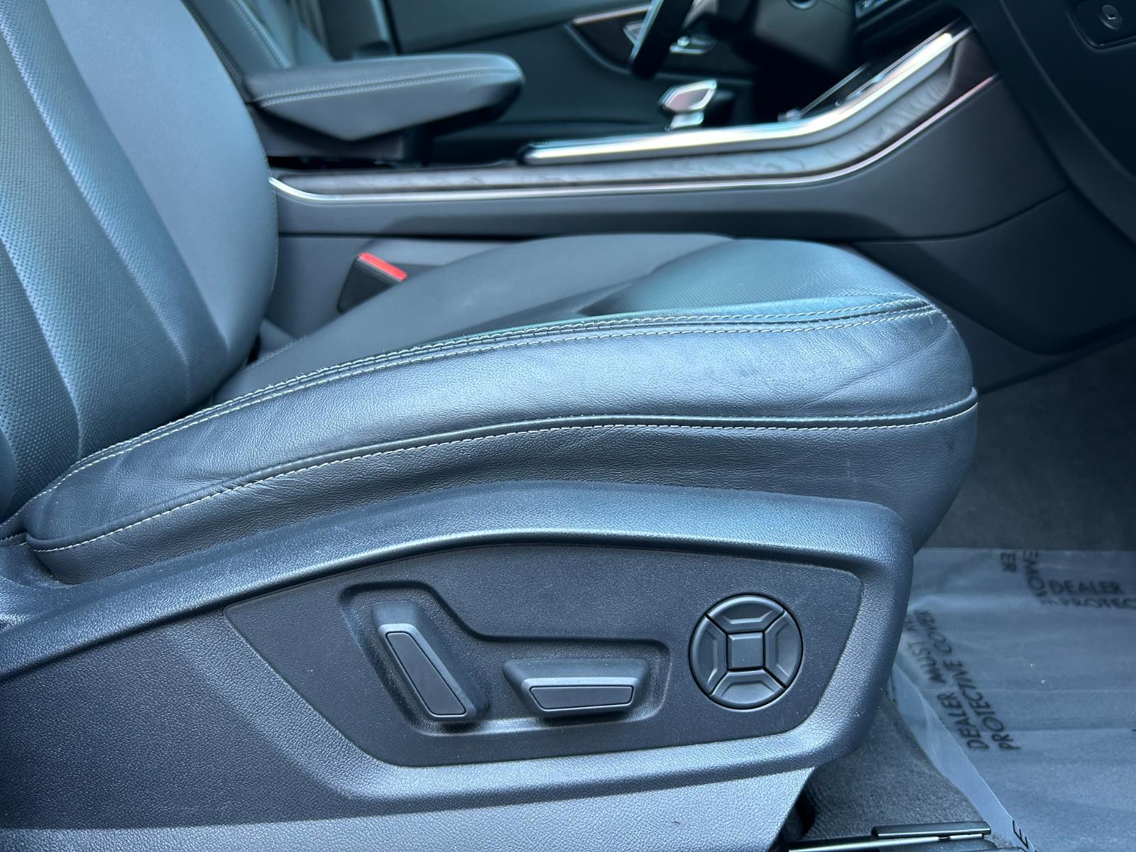 2021 Audi Q8 Premium Plus