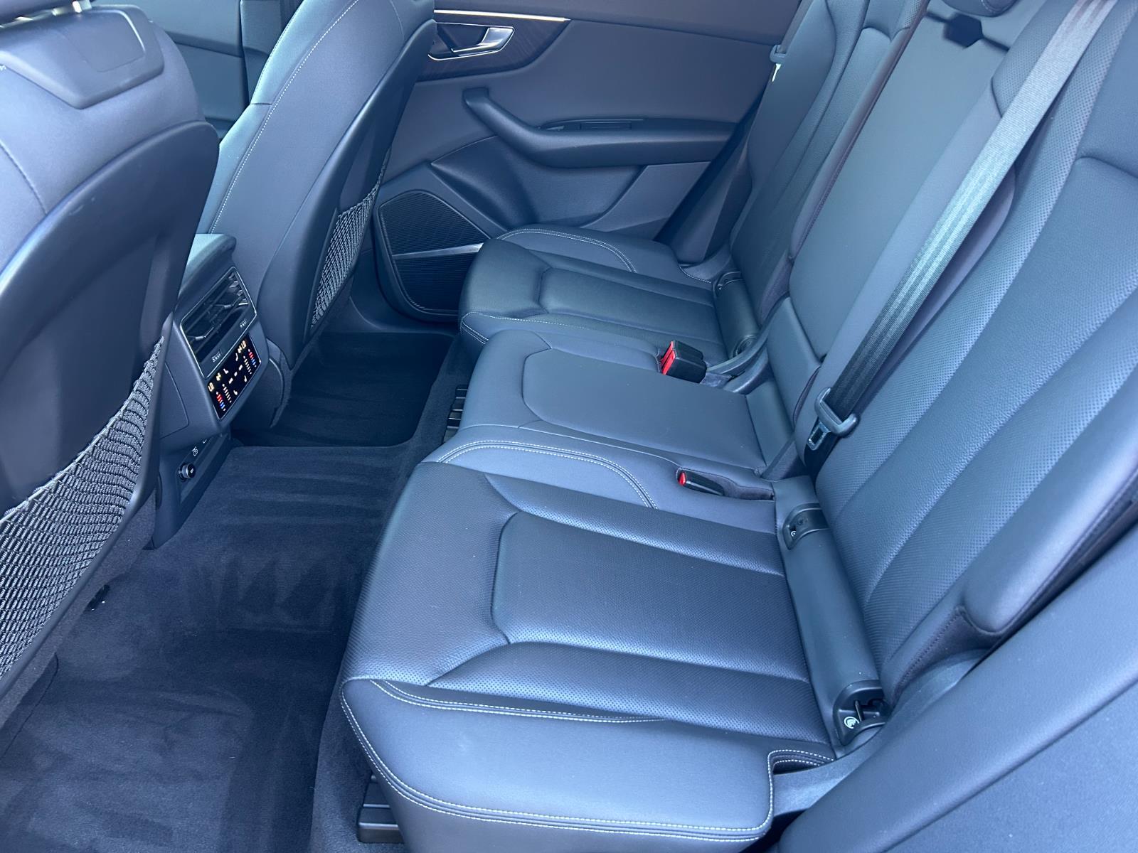 2021 Audi Q8 Premium Plus