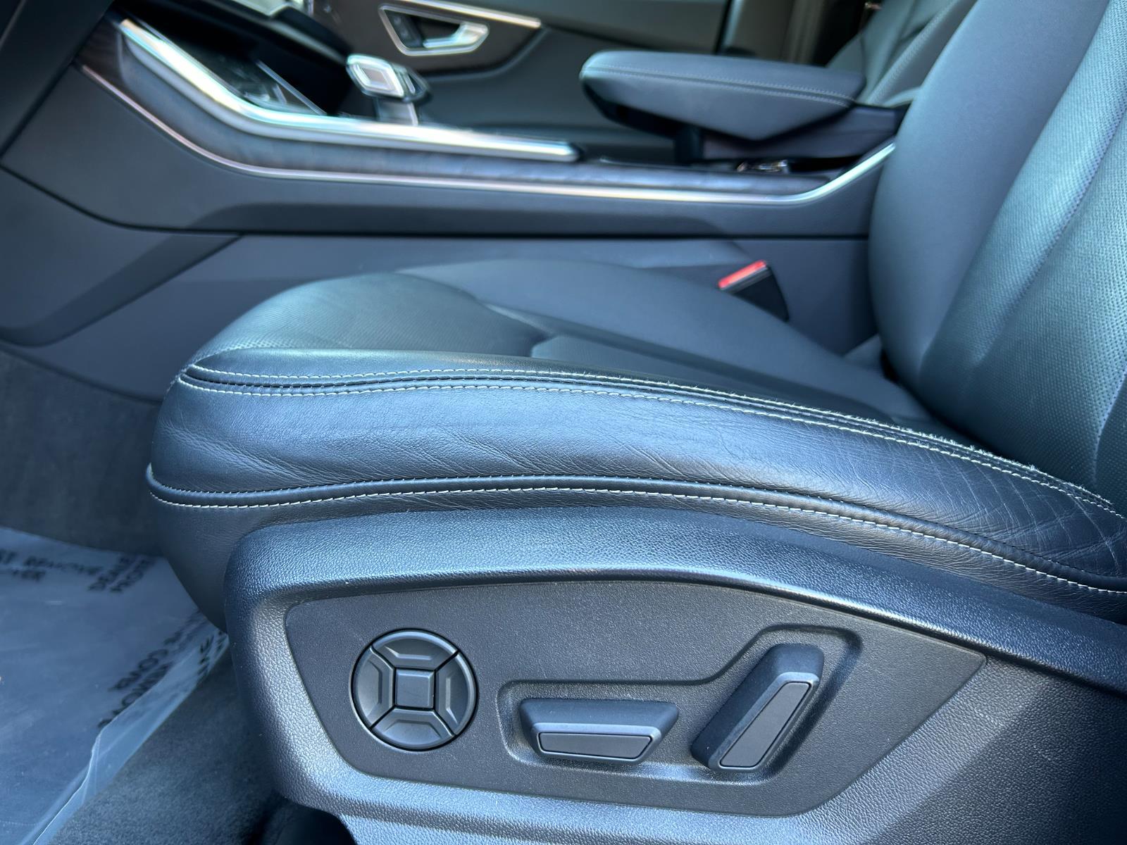 2021 Audi Q8 Premium Plus