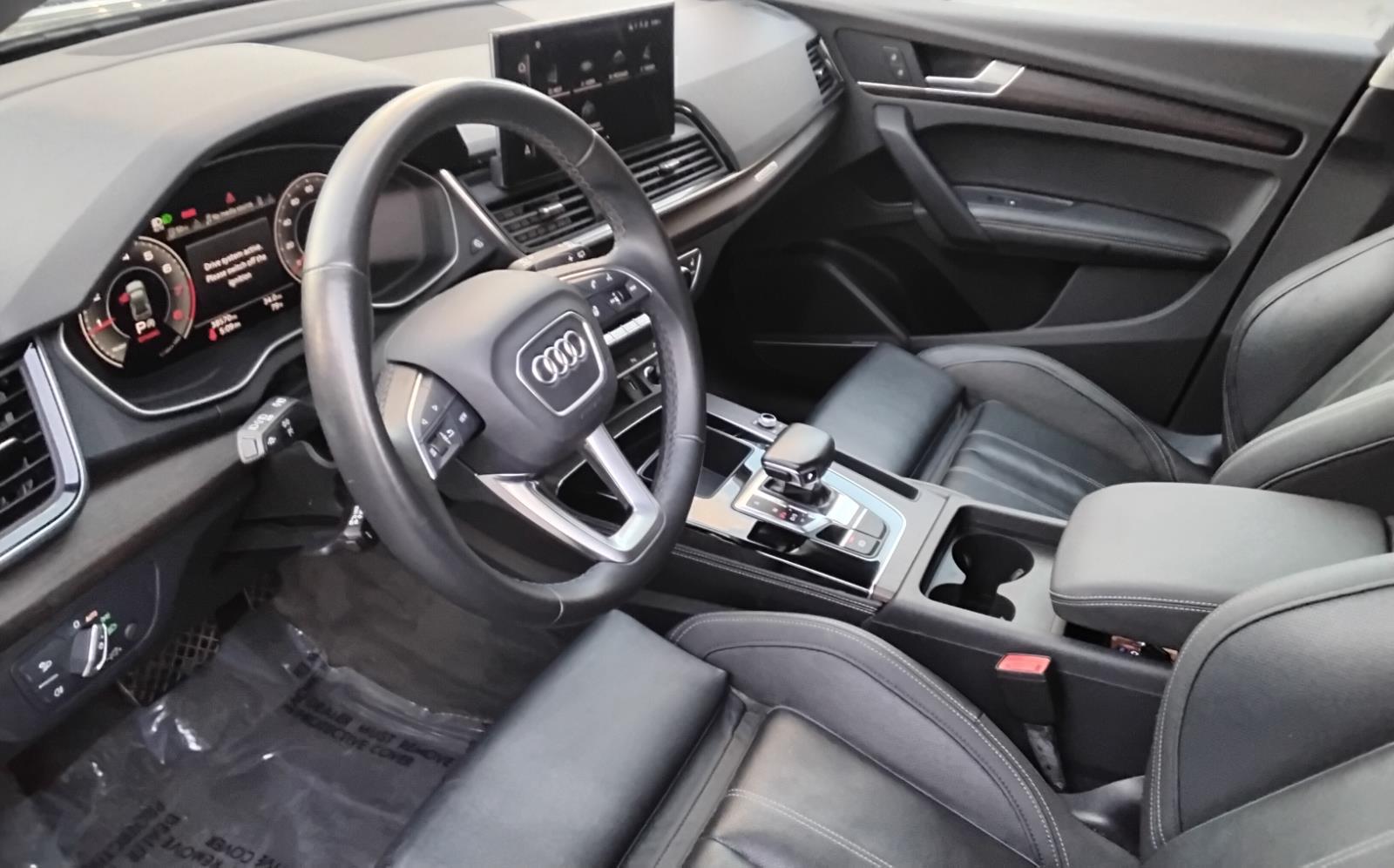 2023 Audi Q5 S line Premium Plus