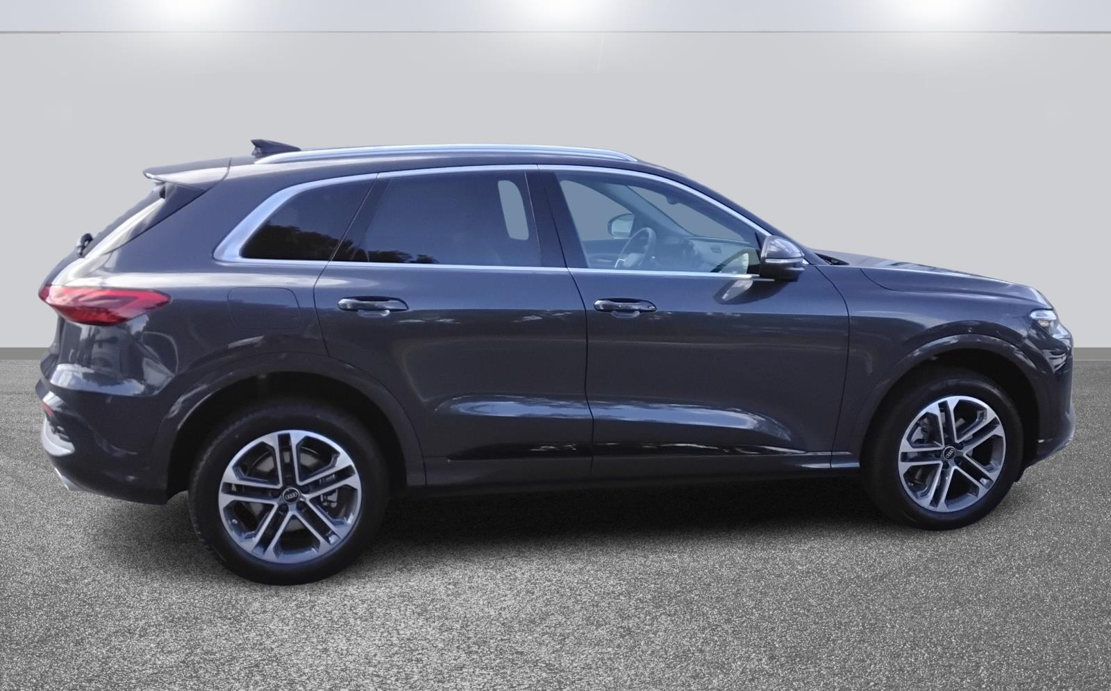 2025 Audi Q5 Premium