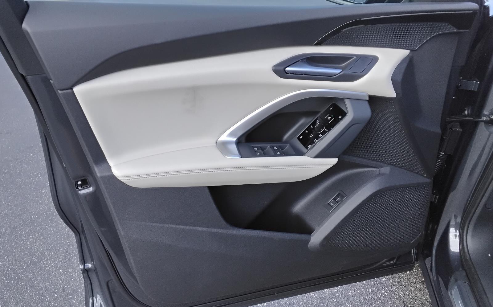 2025 Audi Q5 Premium