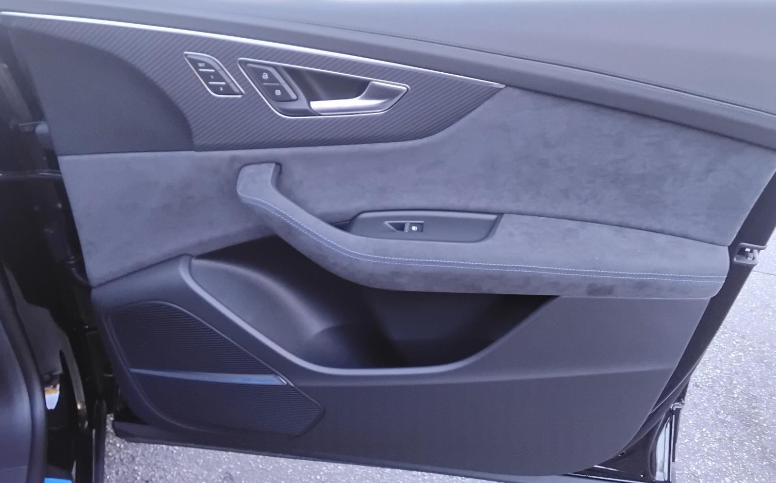 2026 Audi RS Q8 performance