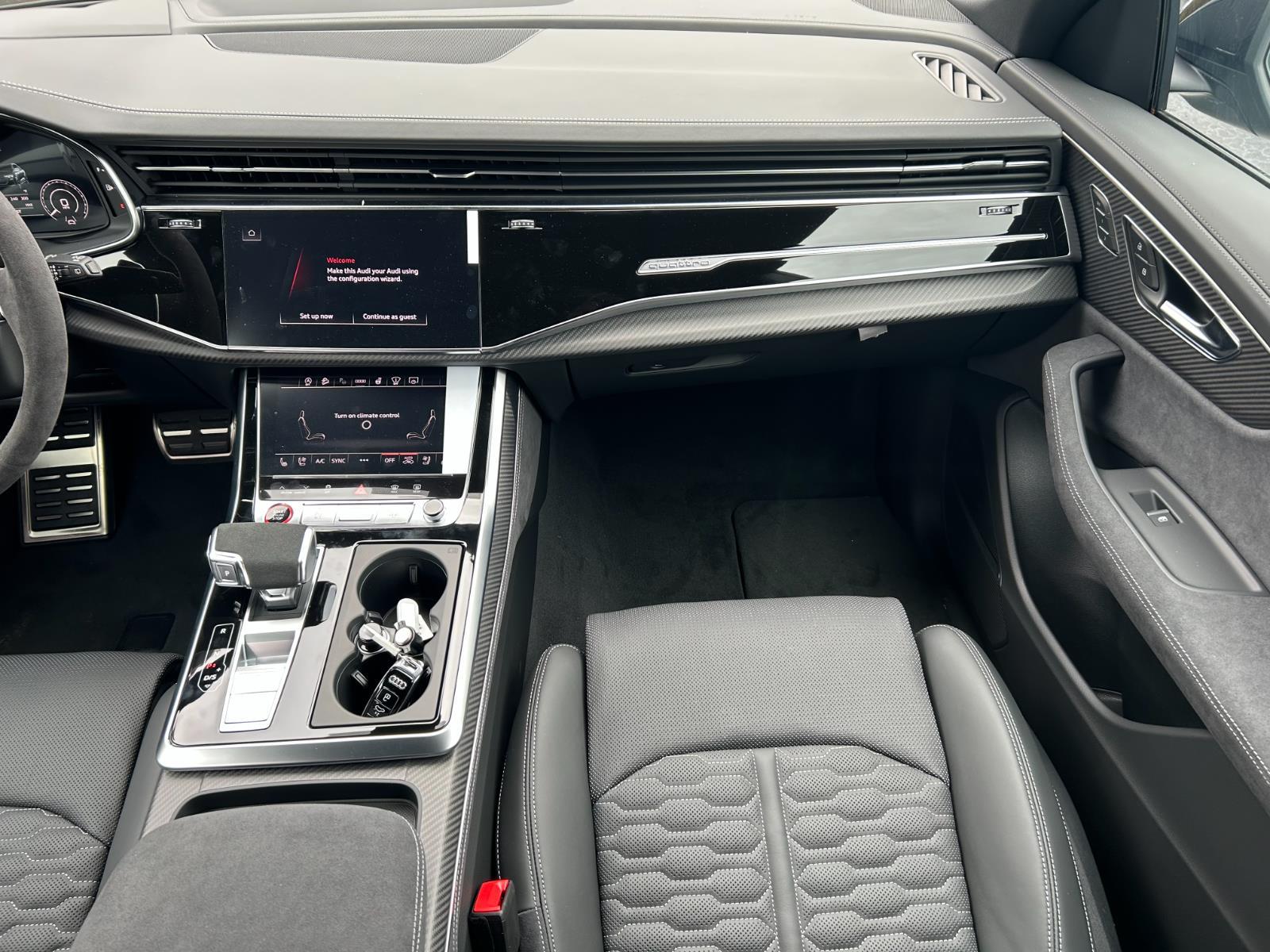 2026 Audi RS Q8 performance