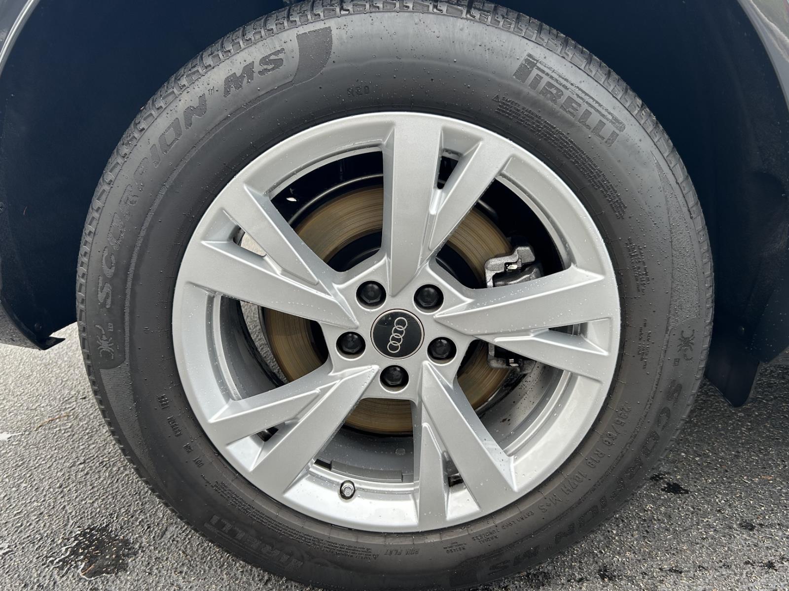 2025 Audi Q5 Premium