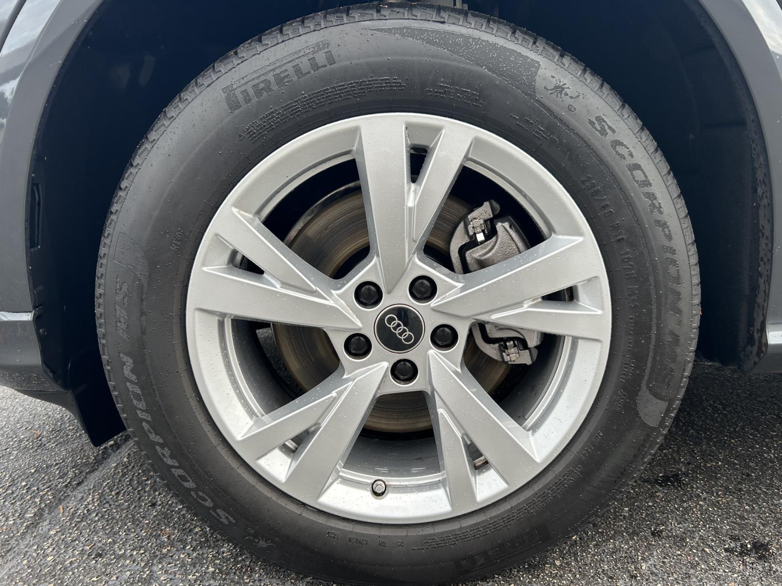 2025 Audi Q5 Premium