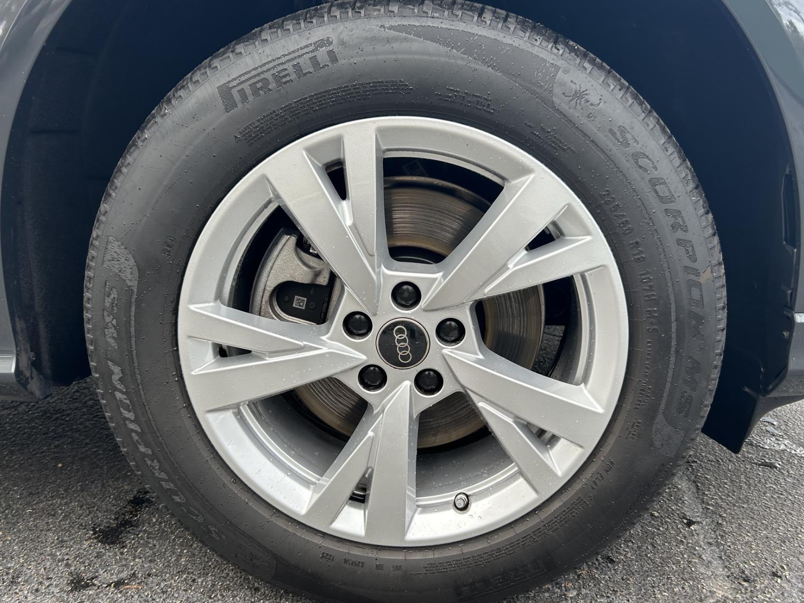 2025 Audi Q5 Premium