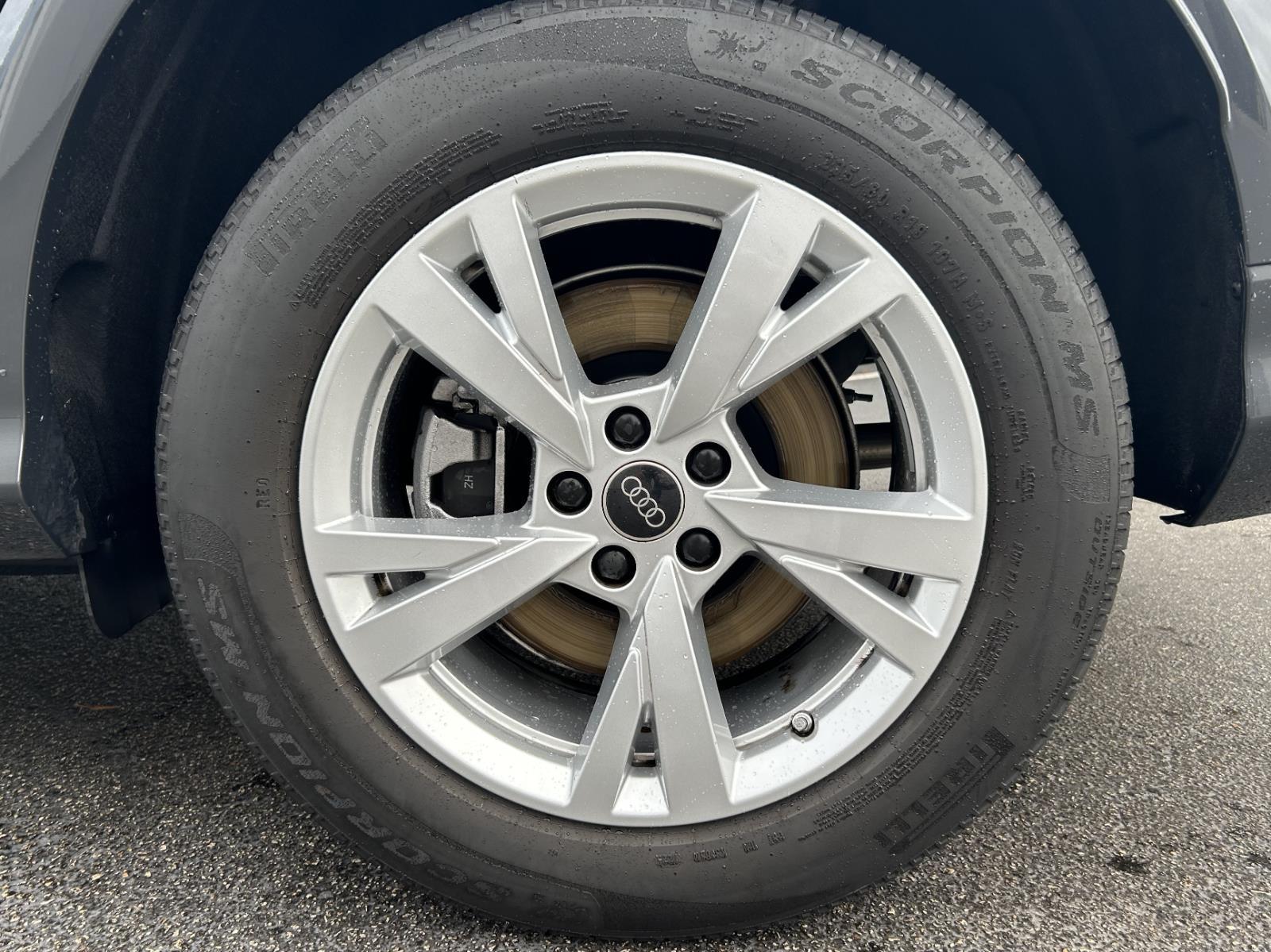 2025 Audi Q5 Premium