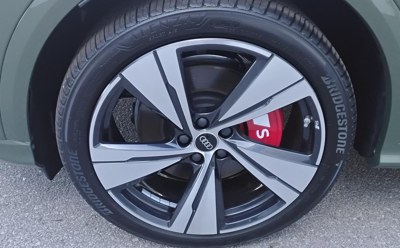 2025 Audi SQ5 Premium Plus