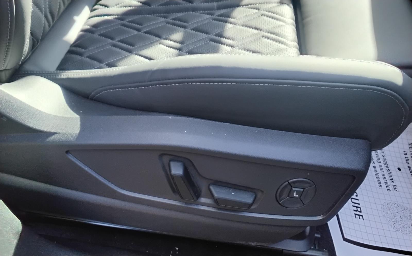 2025 Audi SQ5 Premium Plus