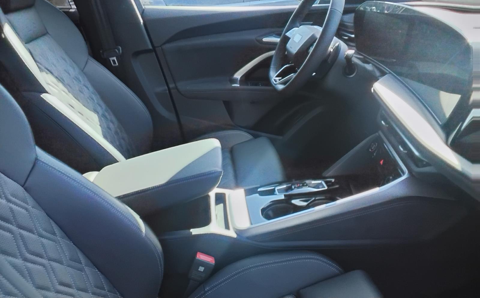 2025 Audi SQ5 Premium Plus