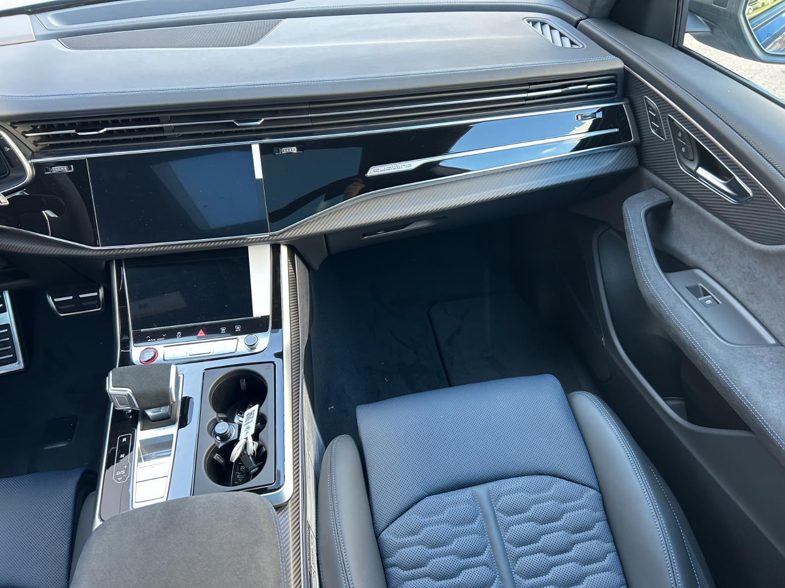 2026 Audi RS Q8 performance