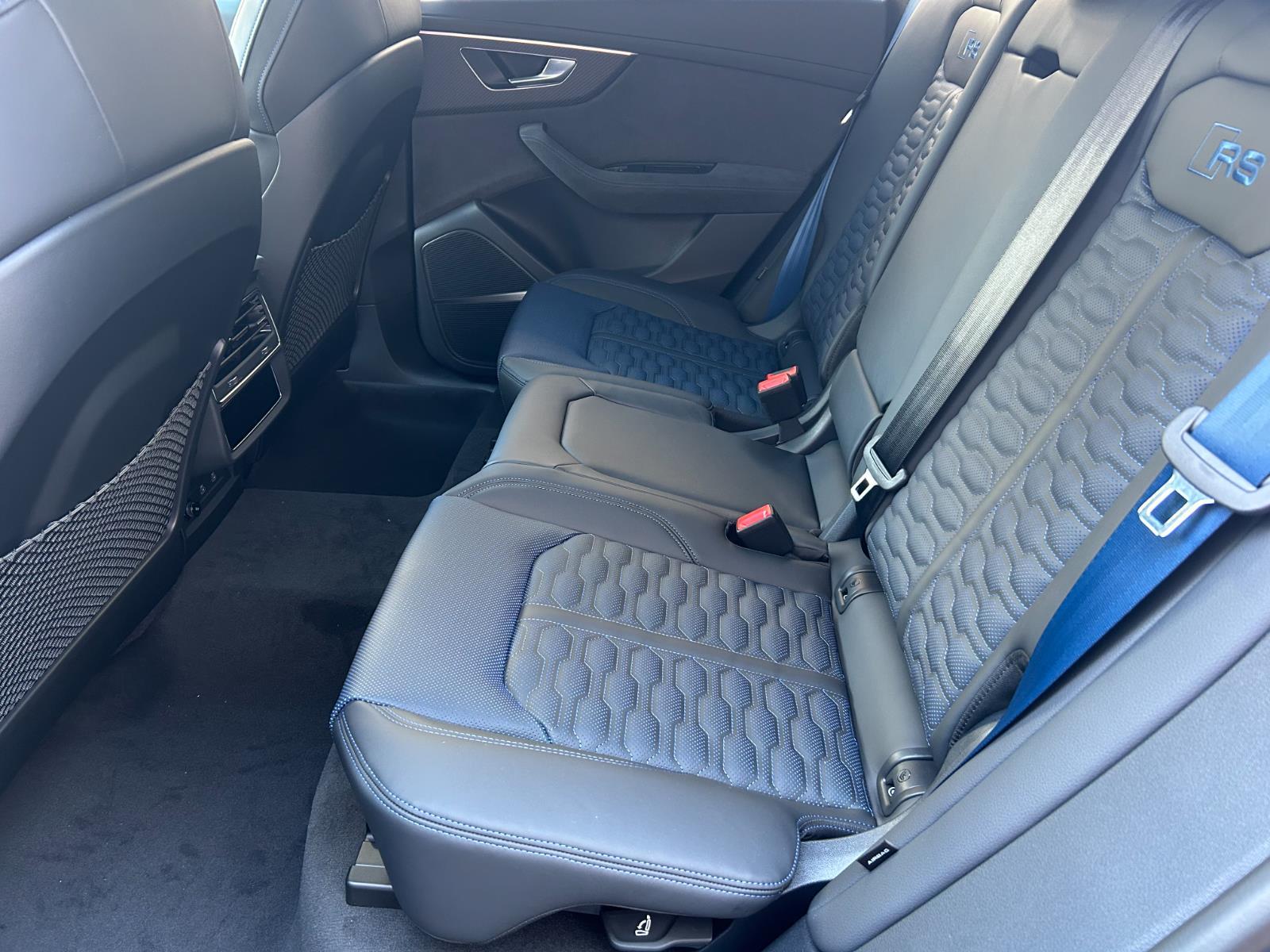 2026 Audi RS Q8 performance