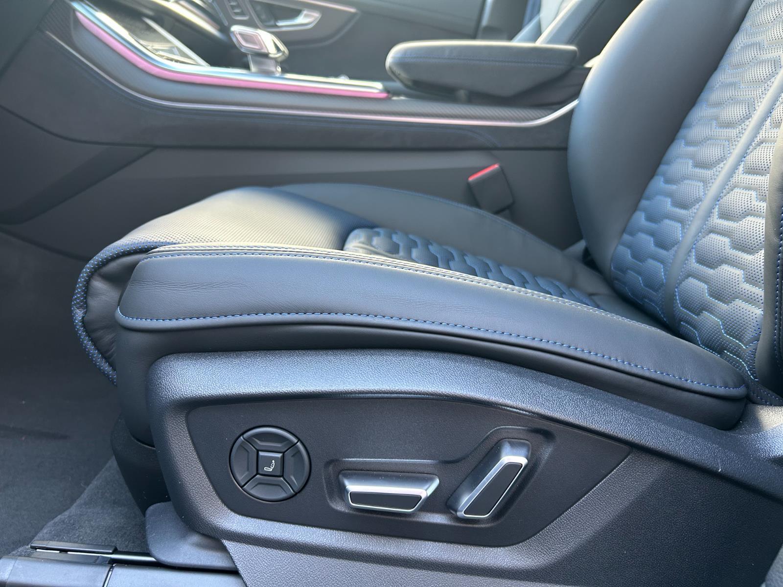 2026 Audi RS Q8 performance