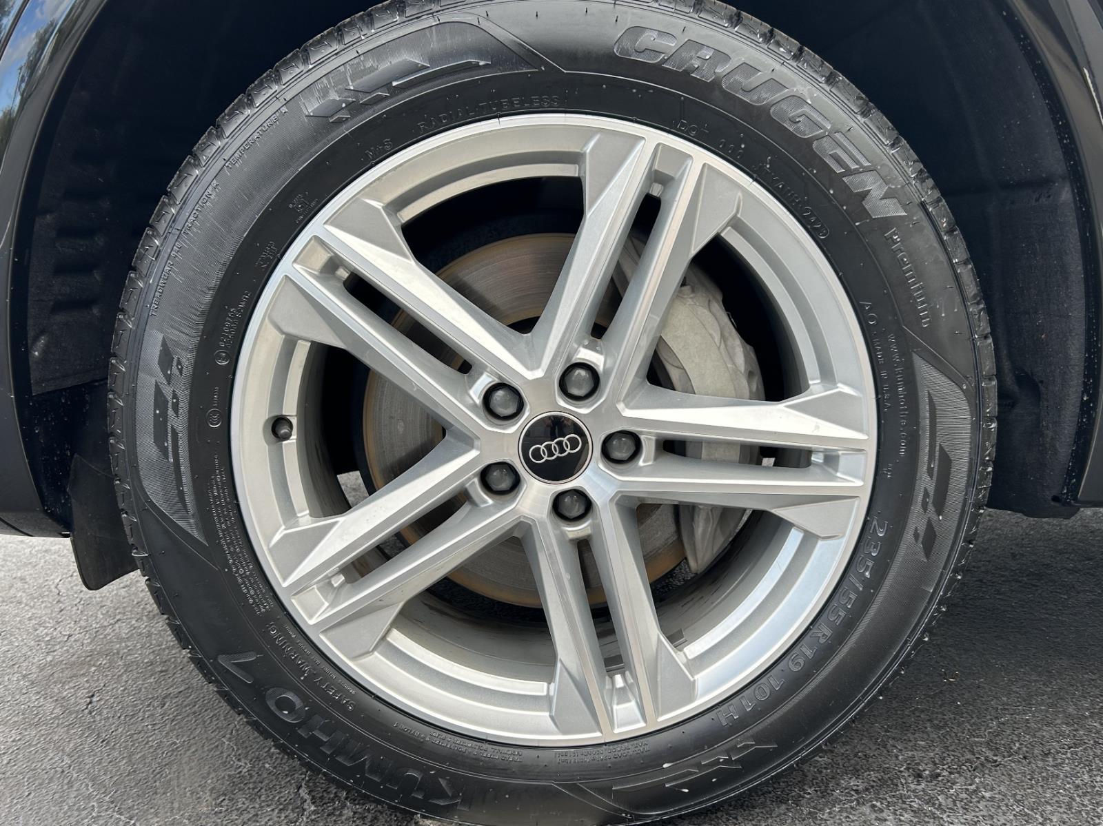 2024 Audi Q5 S line Premium Plus