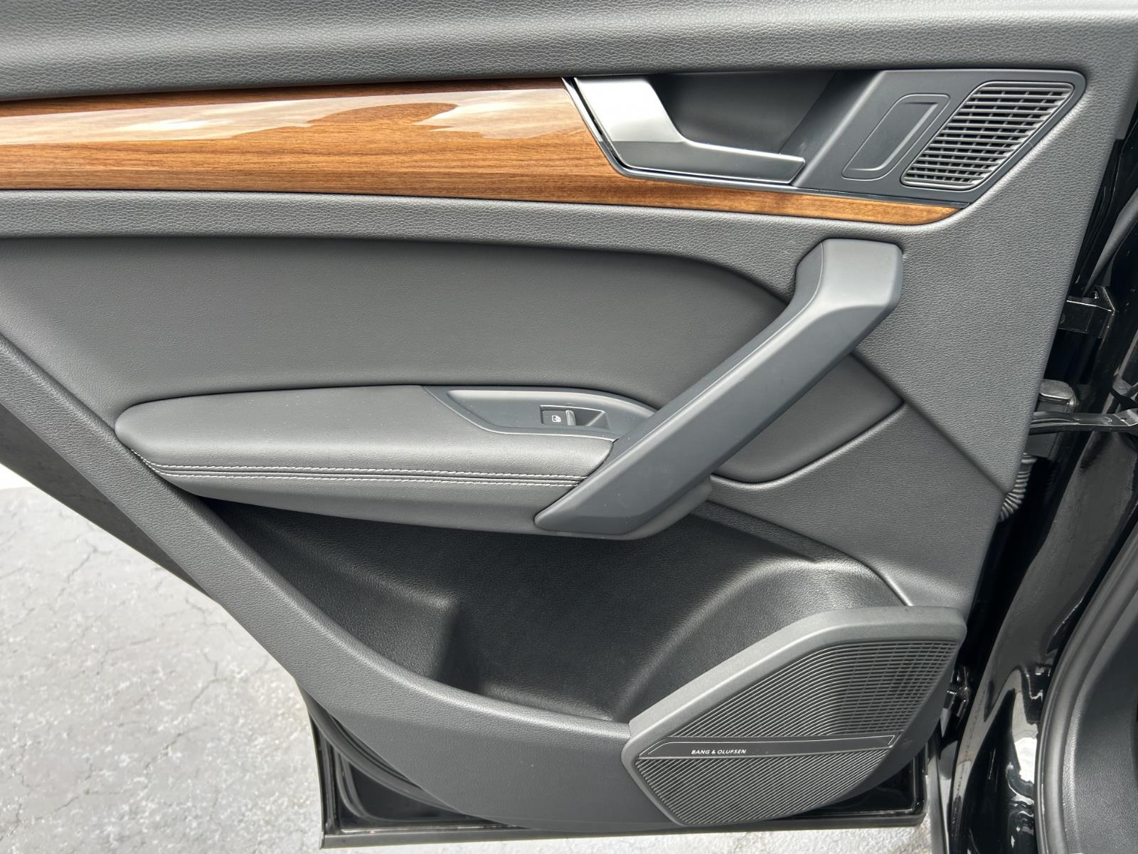 2024 Audi Q5 S line Premium Plus