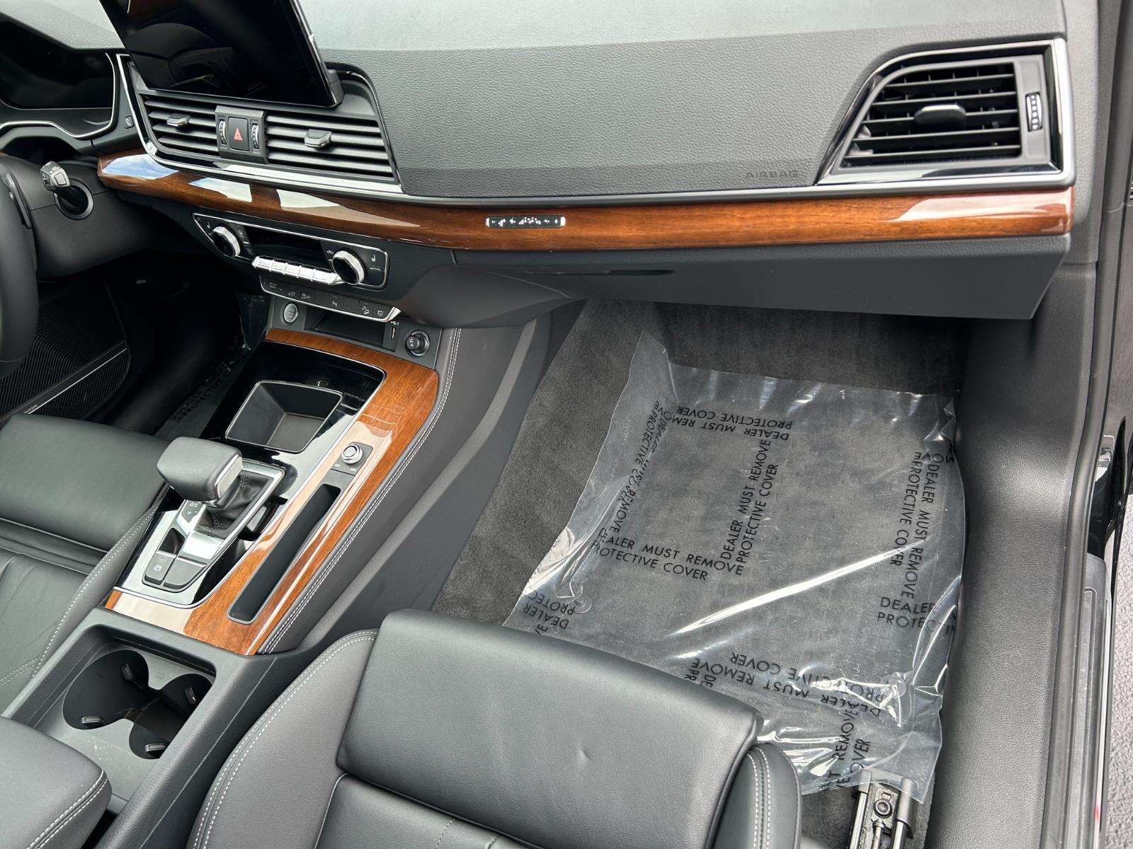 2024 Audi Q5 S line Premium Plus