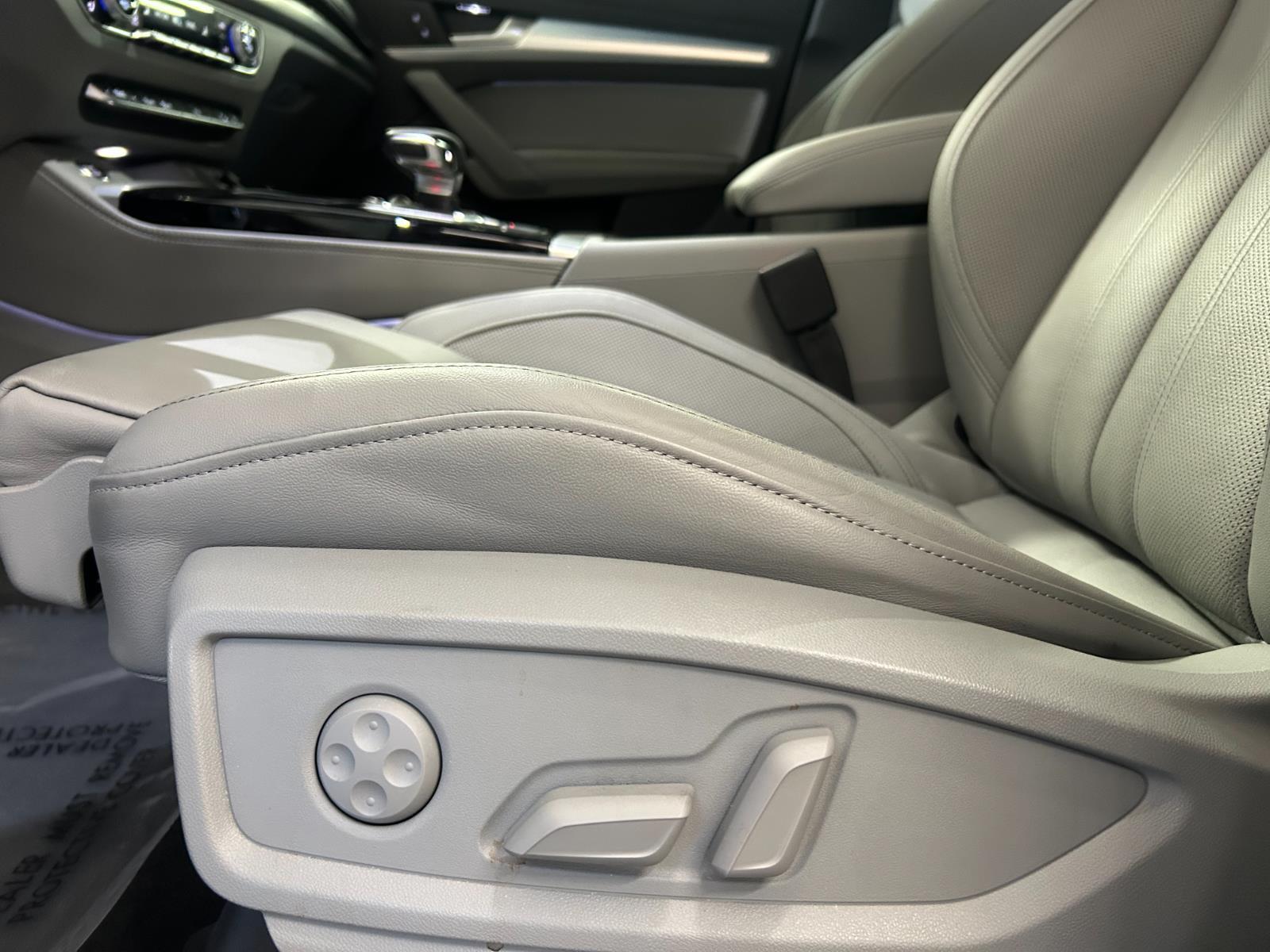 2024 Audi Q5 S line Premium Plus