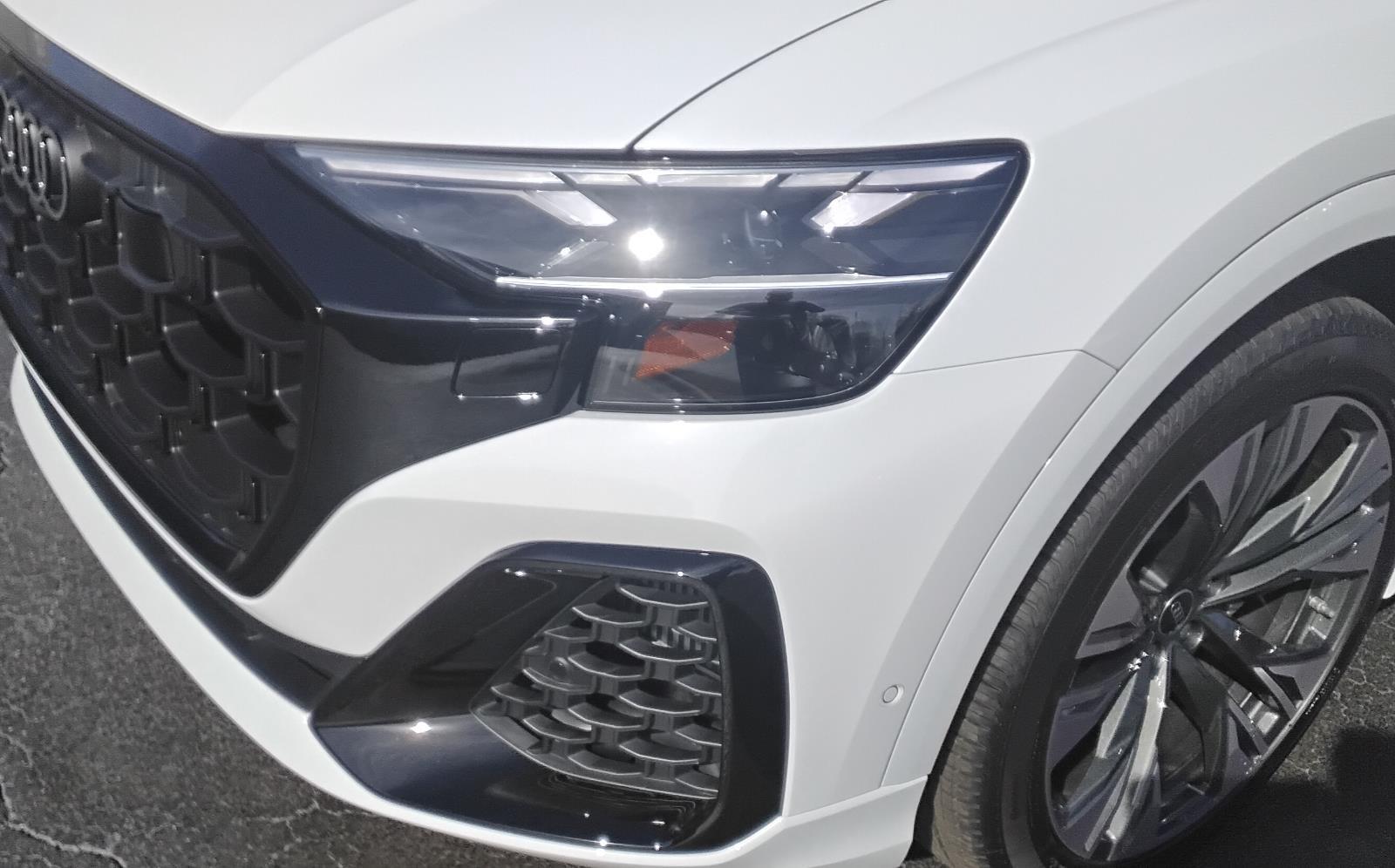 2026 Audi Q8 Premium Plus