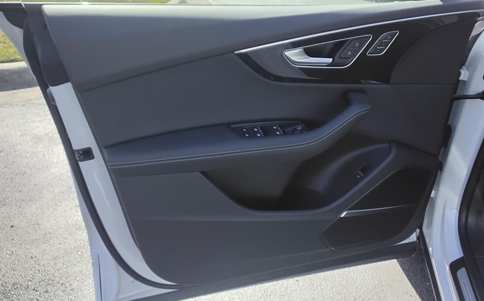 2026 Audi Q8 Premium Plus