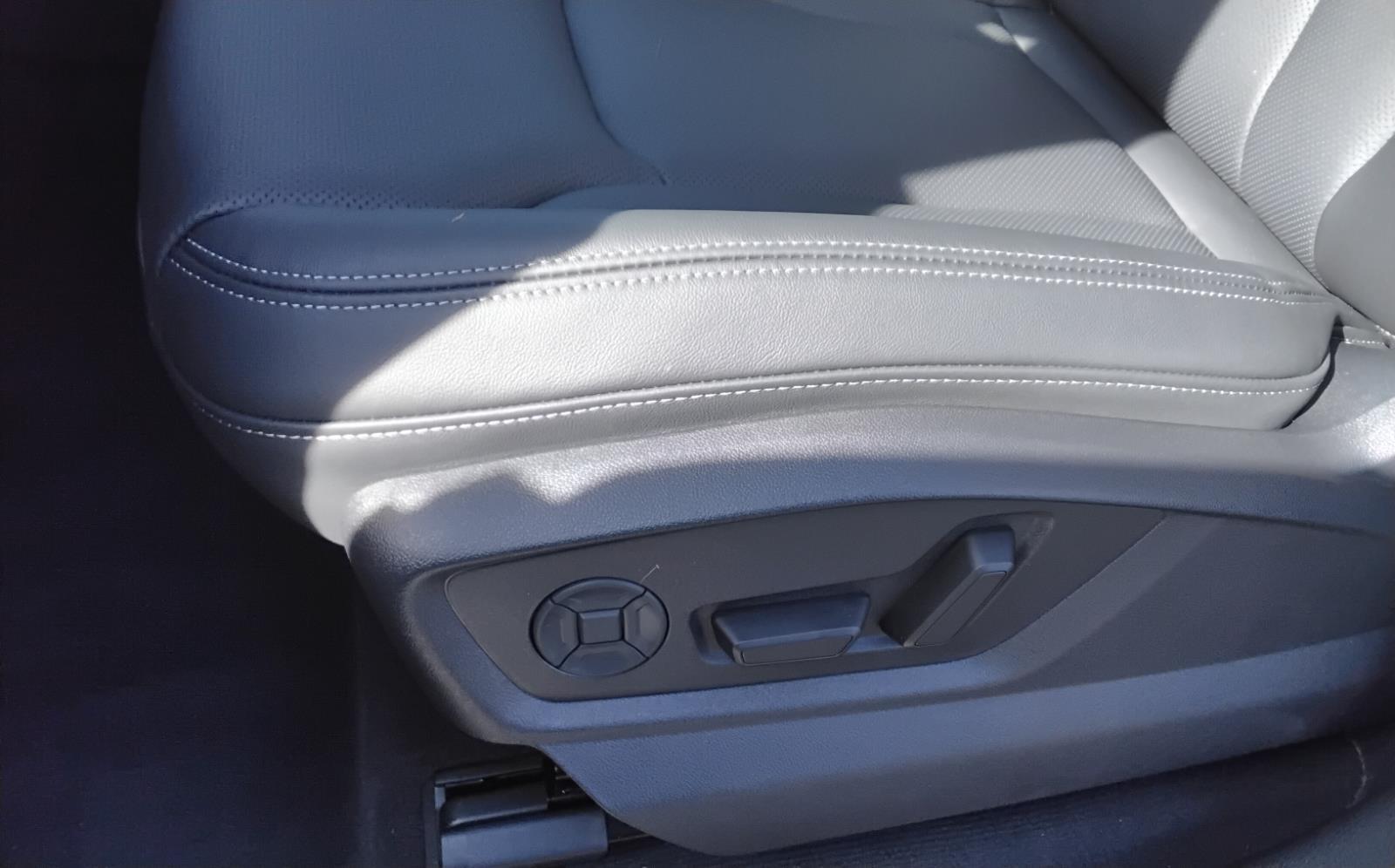 2026 Audi Q8 Premium Plus