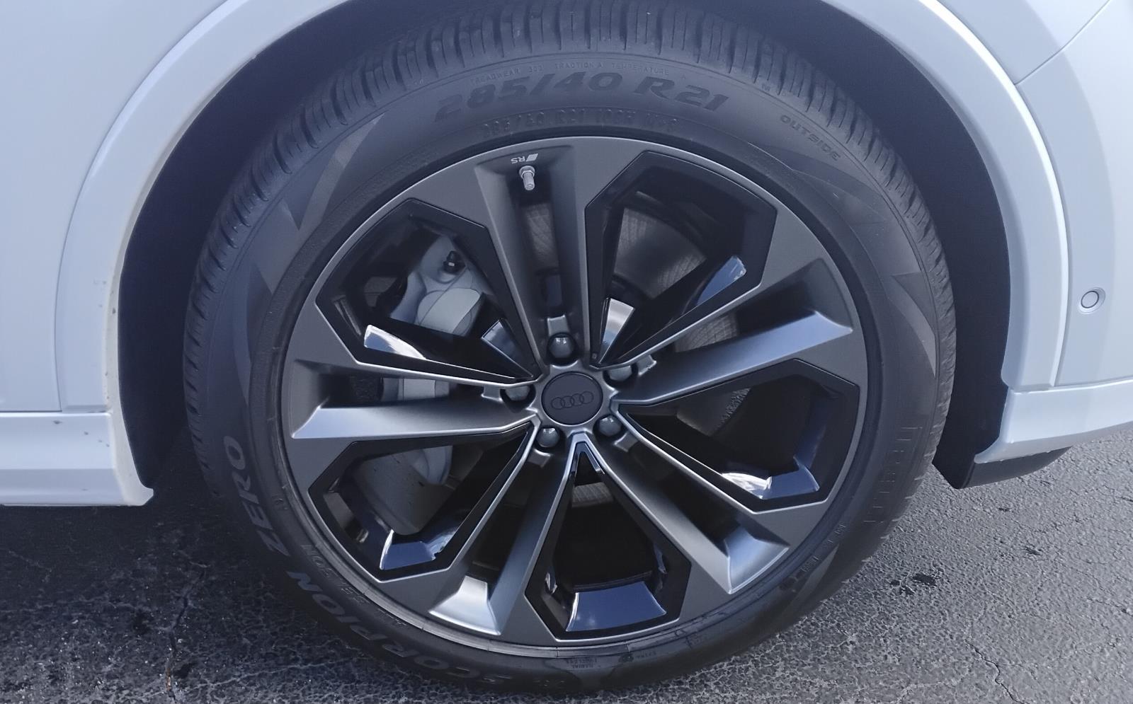 2026 Audi Q7 Premium Plus