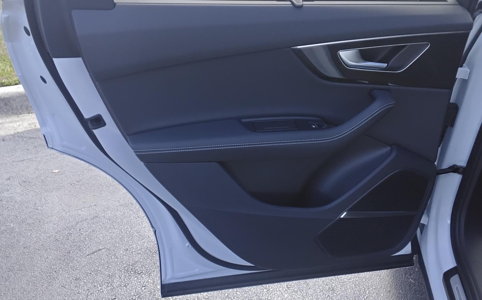 2026 Audi Q7 Premium Plus