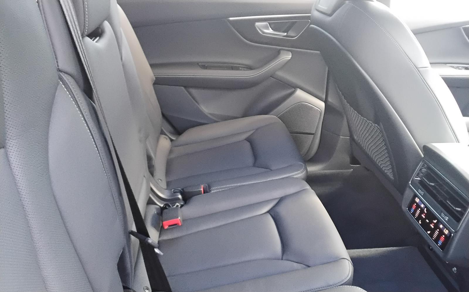 2026 Audi Q7 Premium Plus