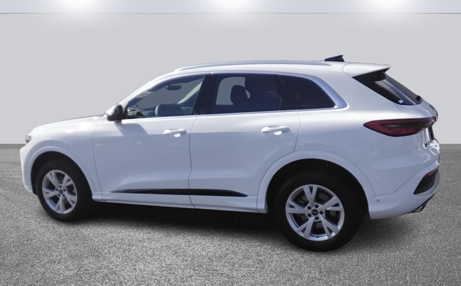 2025 Audi Q5 Premium