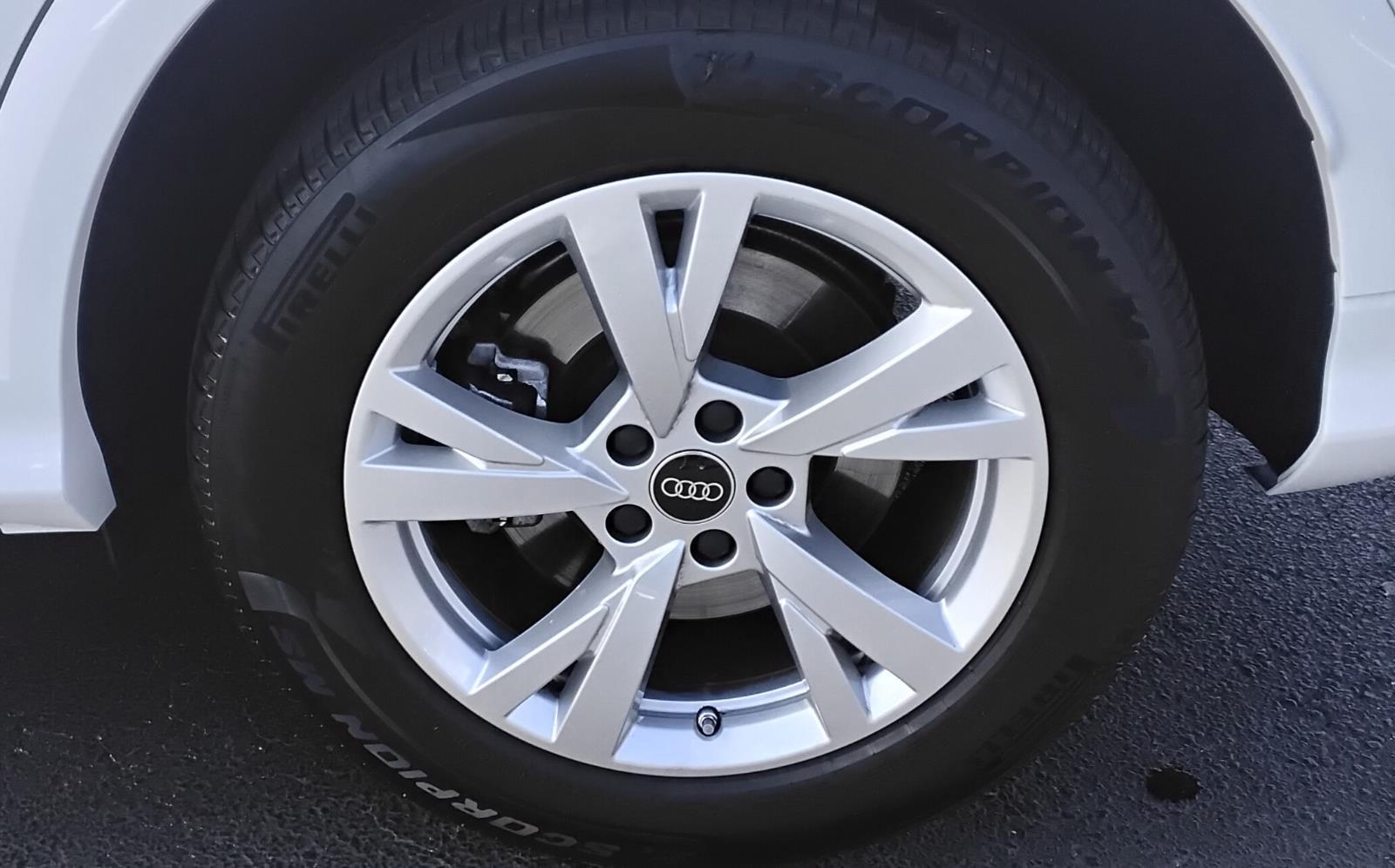 2025 Audi Q5 Premium