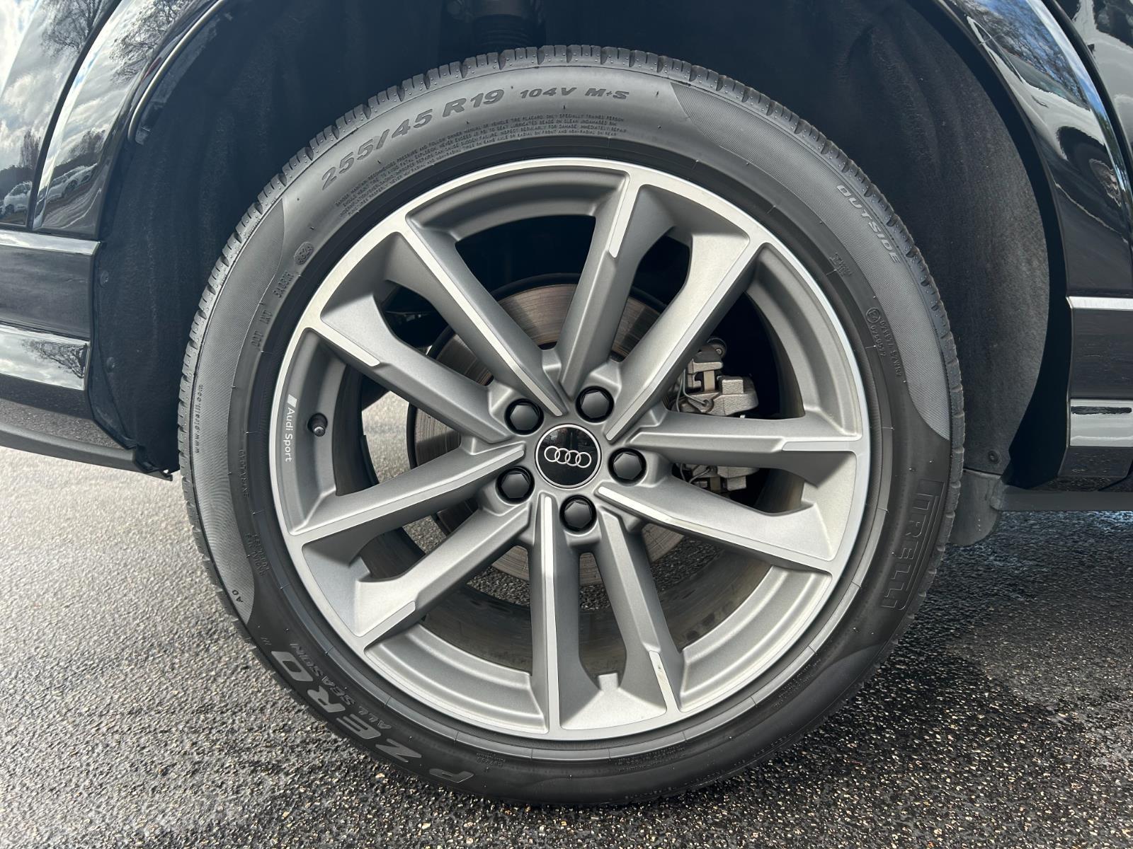 2025 Audi Q3 S line Premium