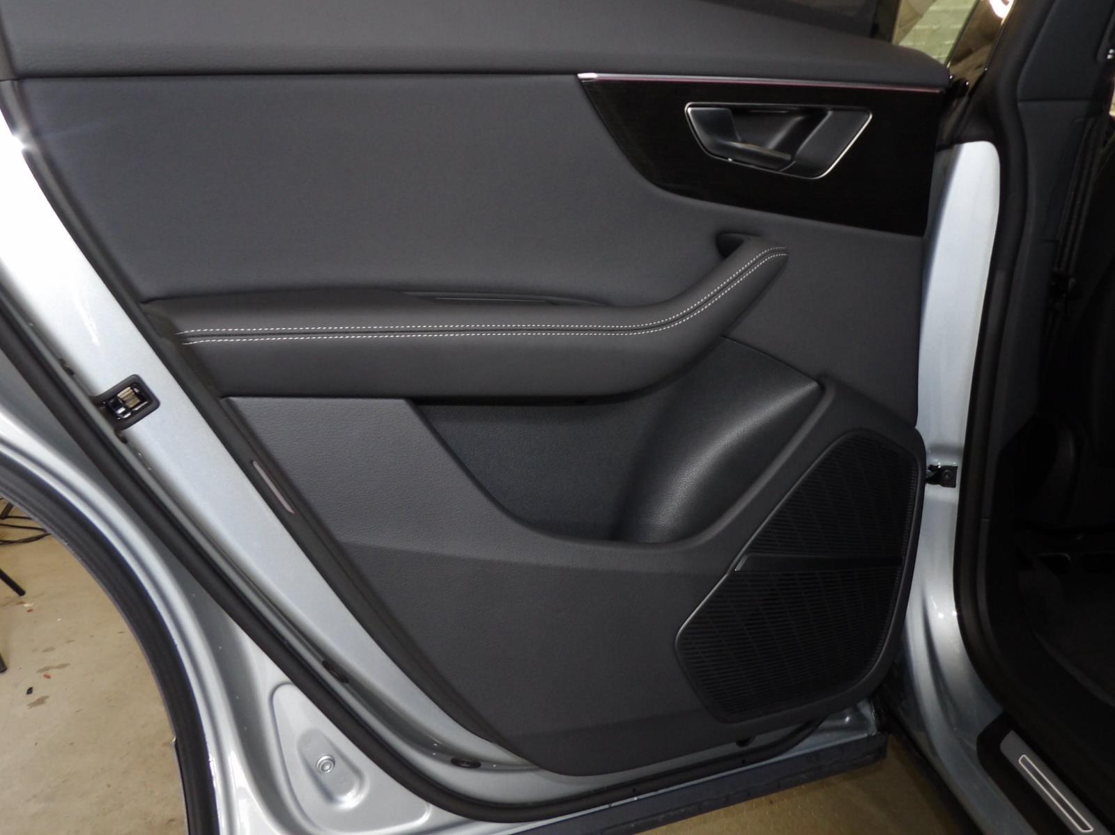 2025 Audi Q8 Premium Plus